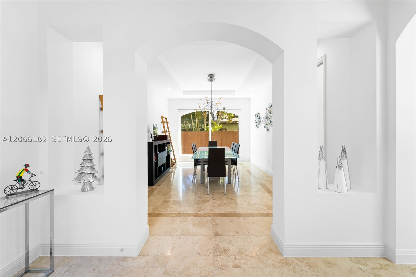 1490 Cleveland Rd, Miami Beach FL 33141