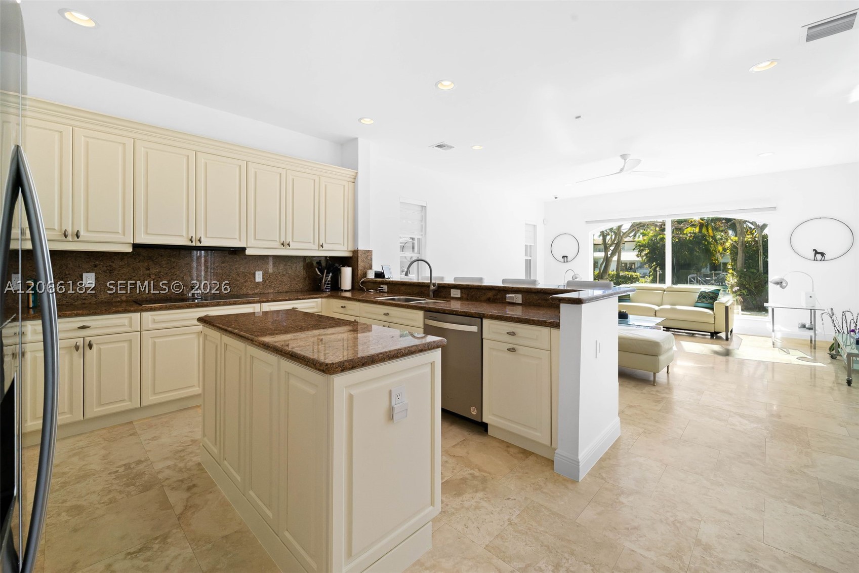 1490 Cleveland Rd, Miami Beach FL 33141
