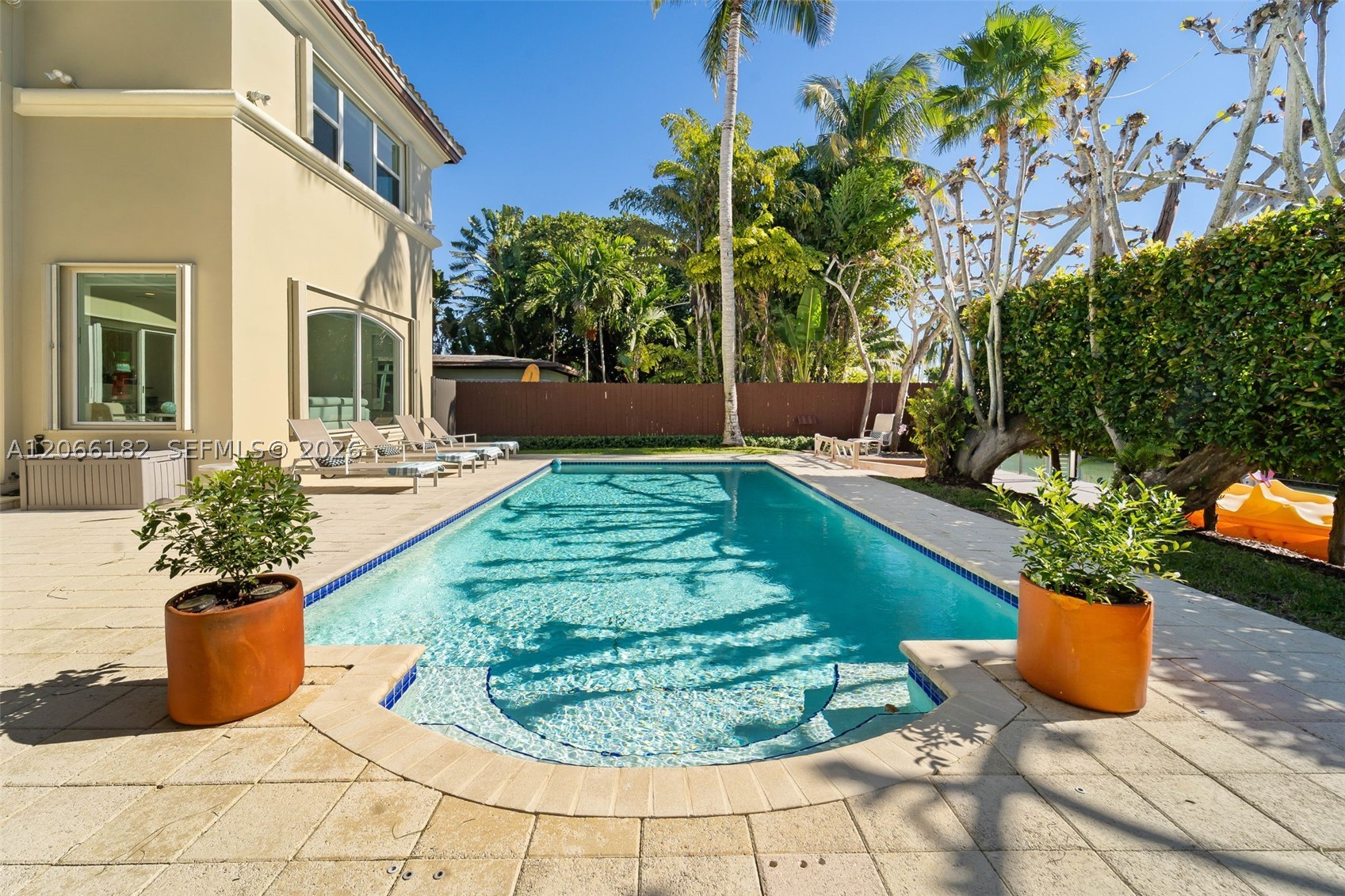 1490 Cleveland Rd, Miami Beach FL 33141