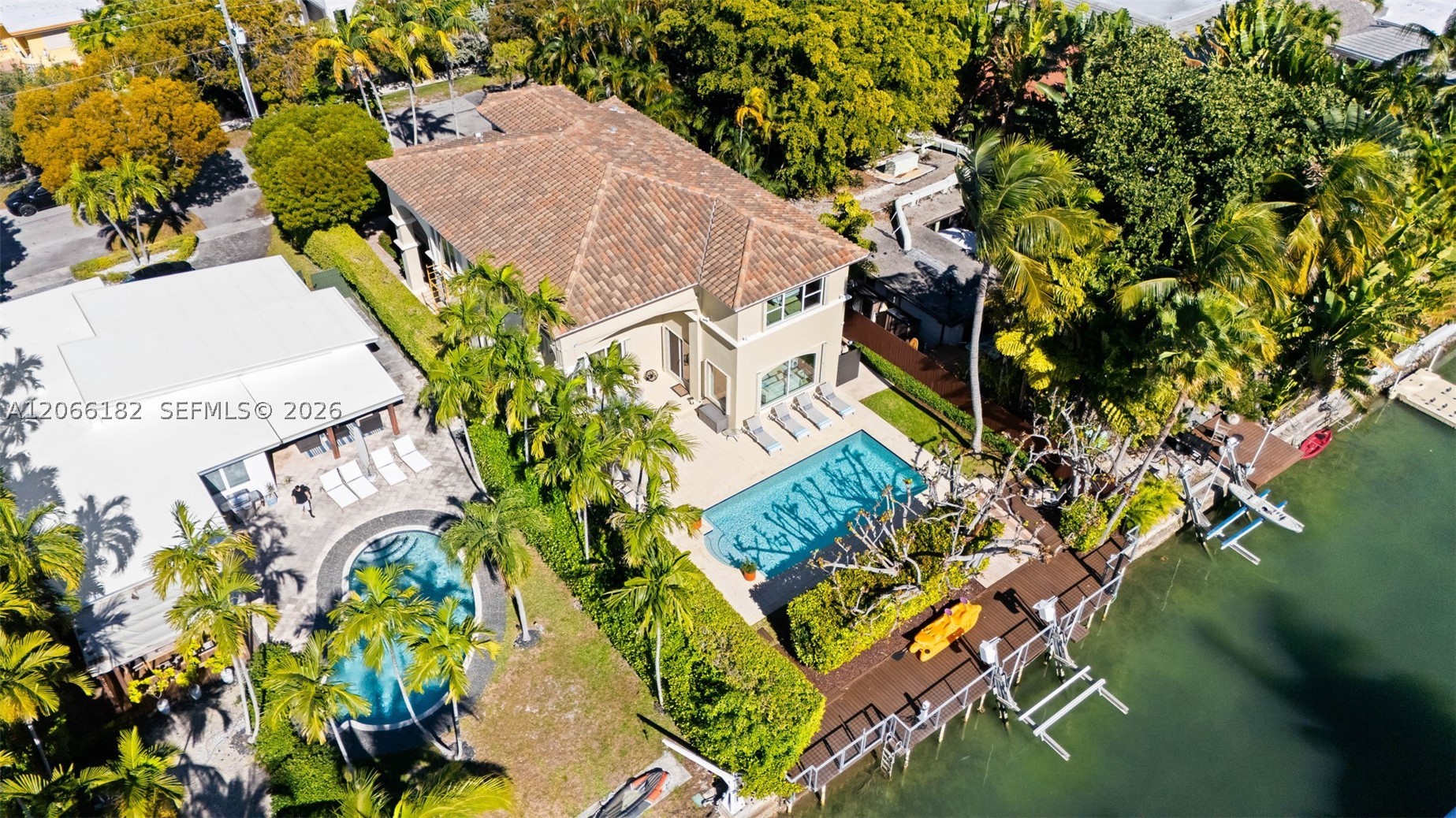 1490 Cleveland Rd, Miami Beach FL 33141