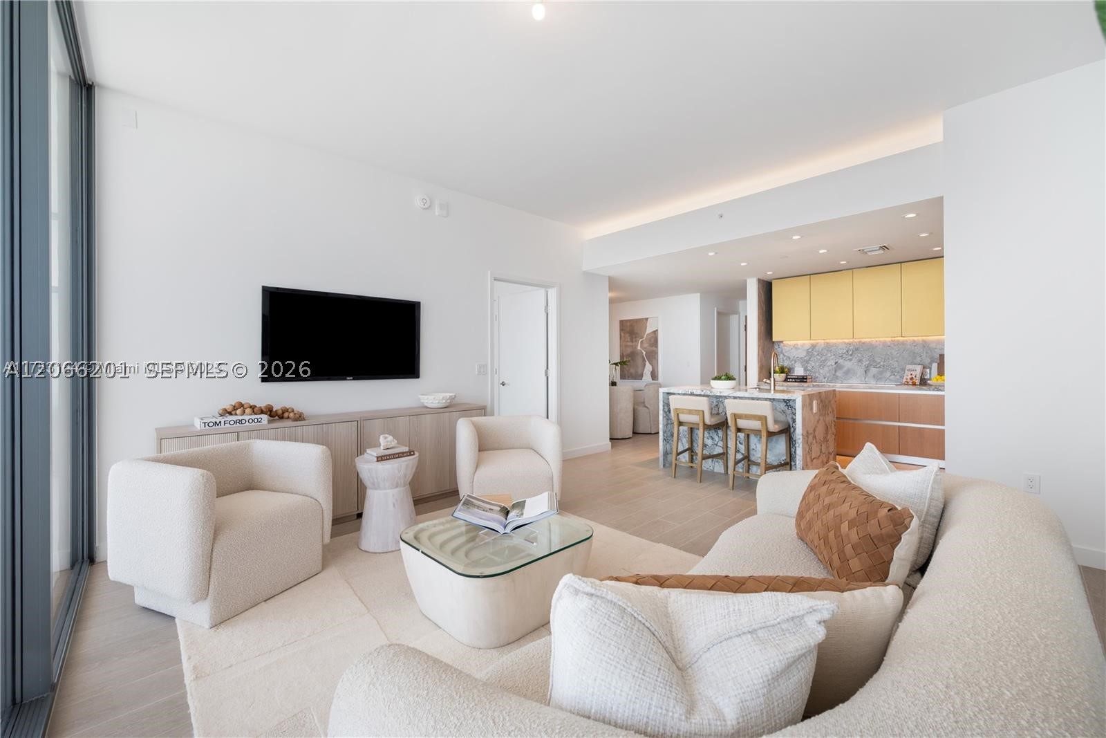 500 Alton #3304, Miami Beach FL 33139