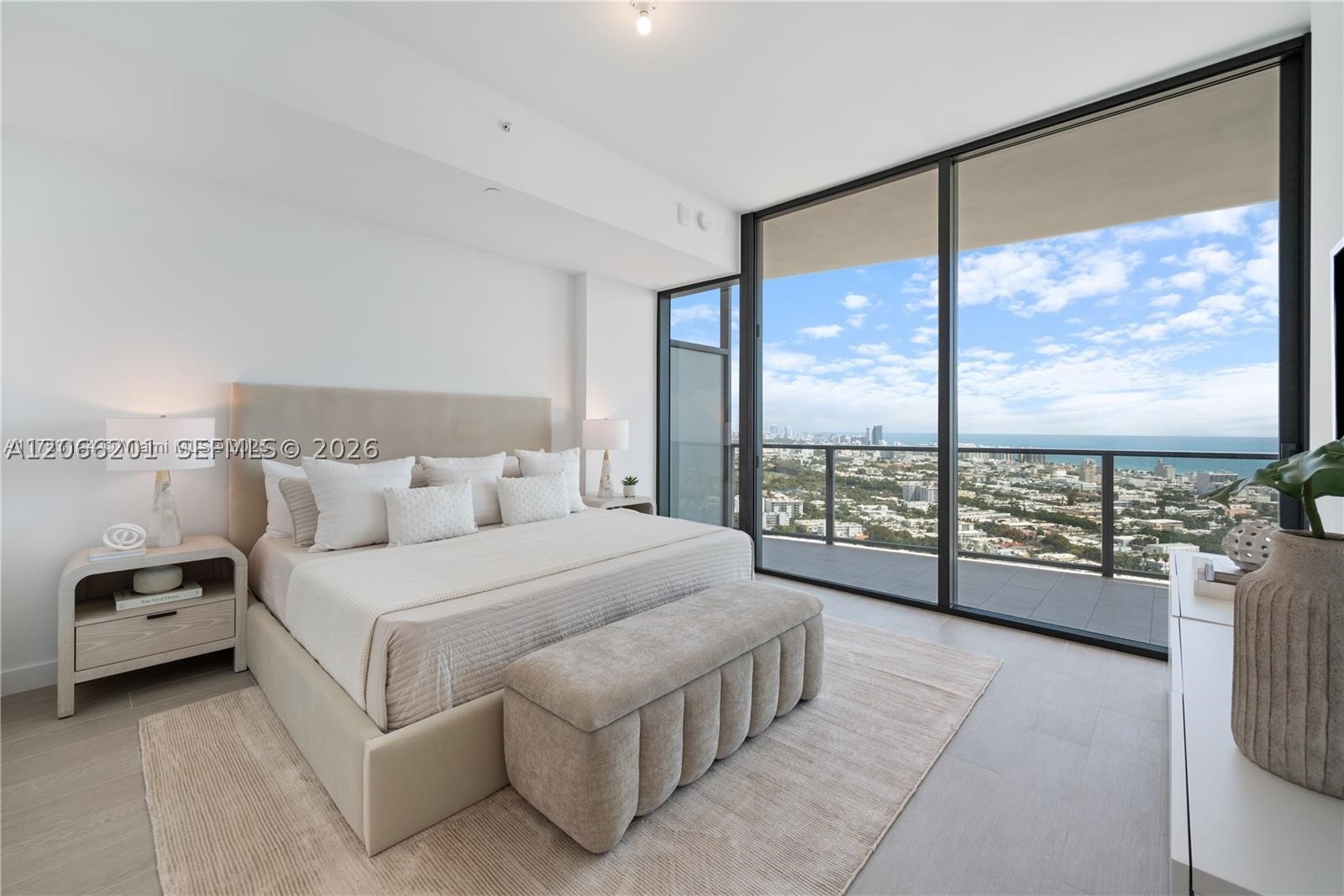 500 Alton #3304, Miami Beach FL 33139