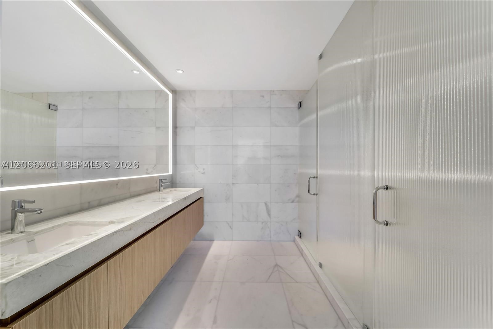 500 Alton #3304, Miami Beach FL 33139