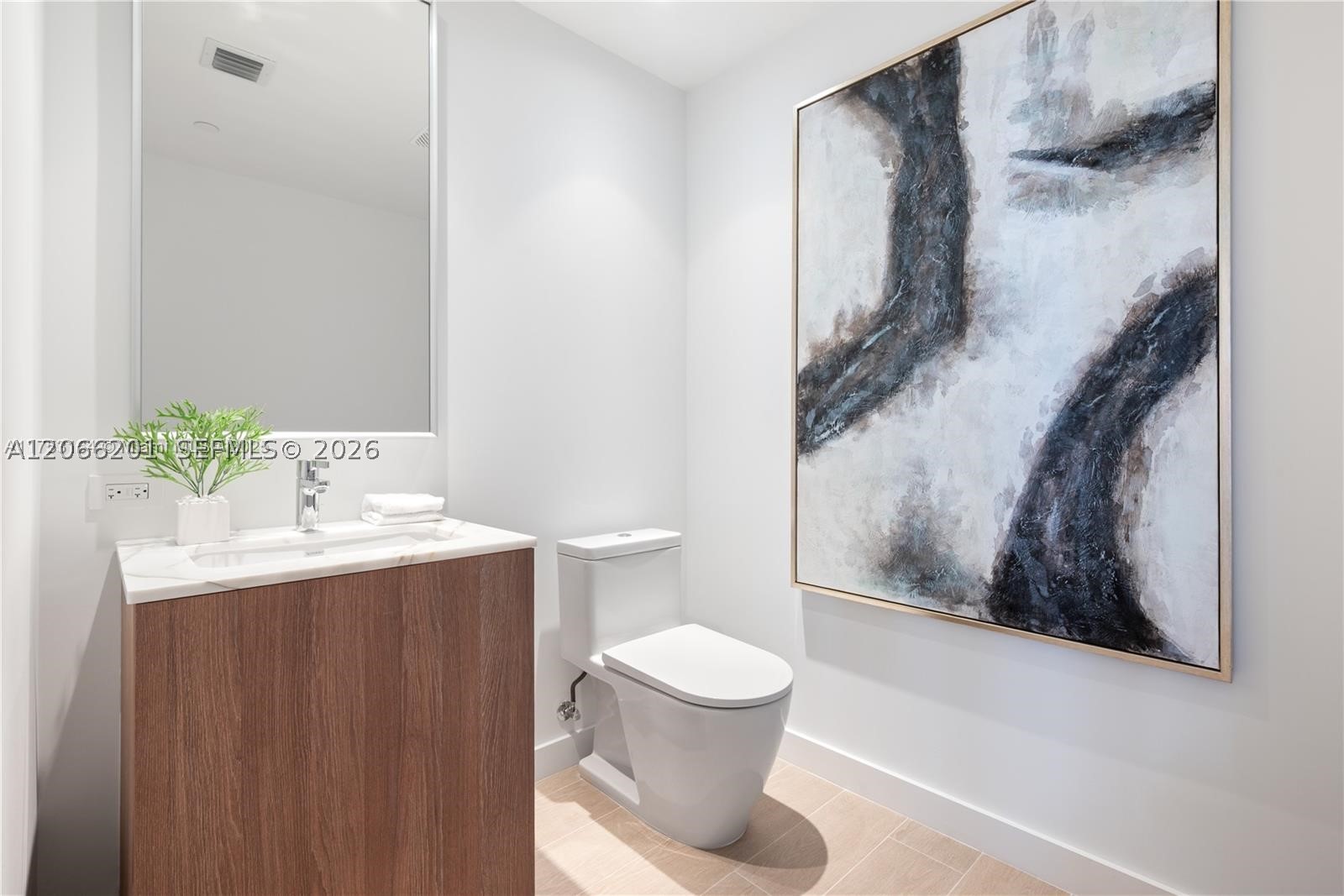 500 Alton #3304, Miami Beach FL 33139
