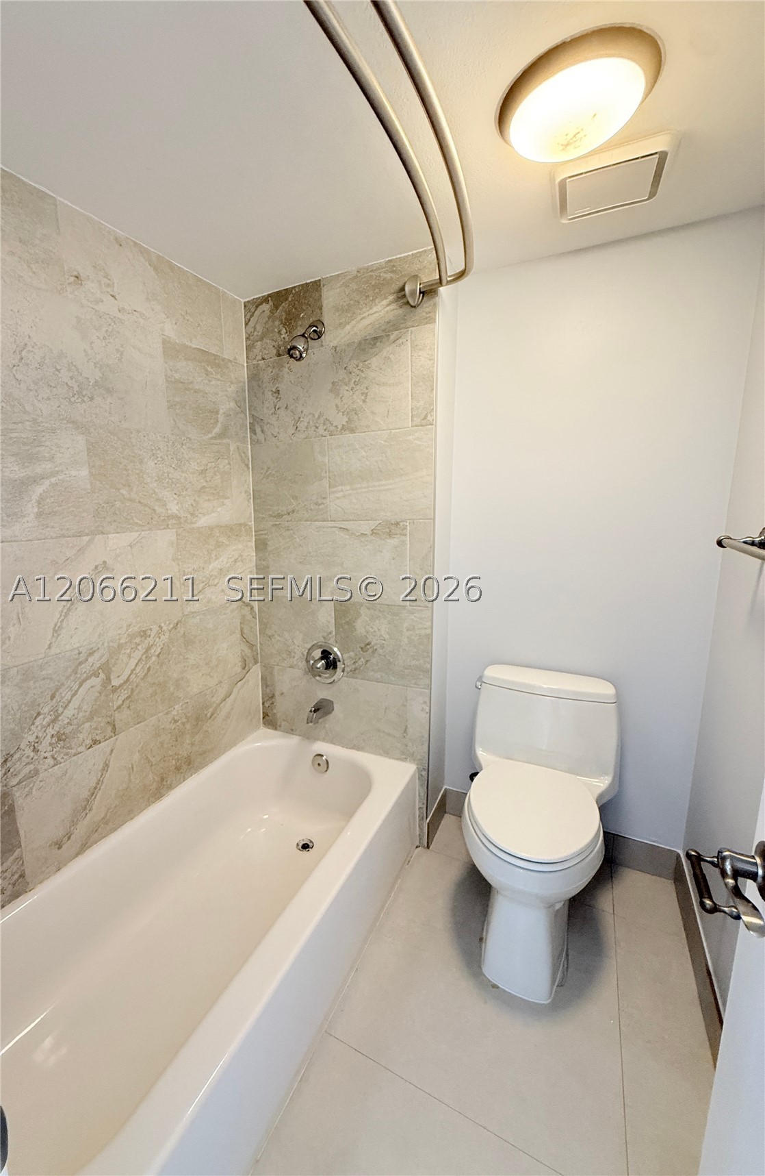 16511 Blatt Blvd #203, Weston FL 33326