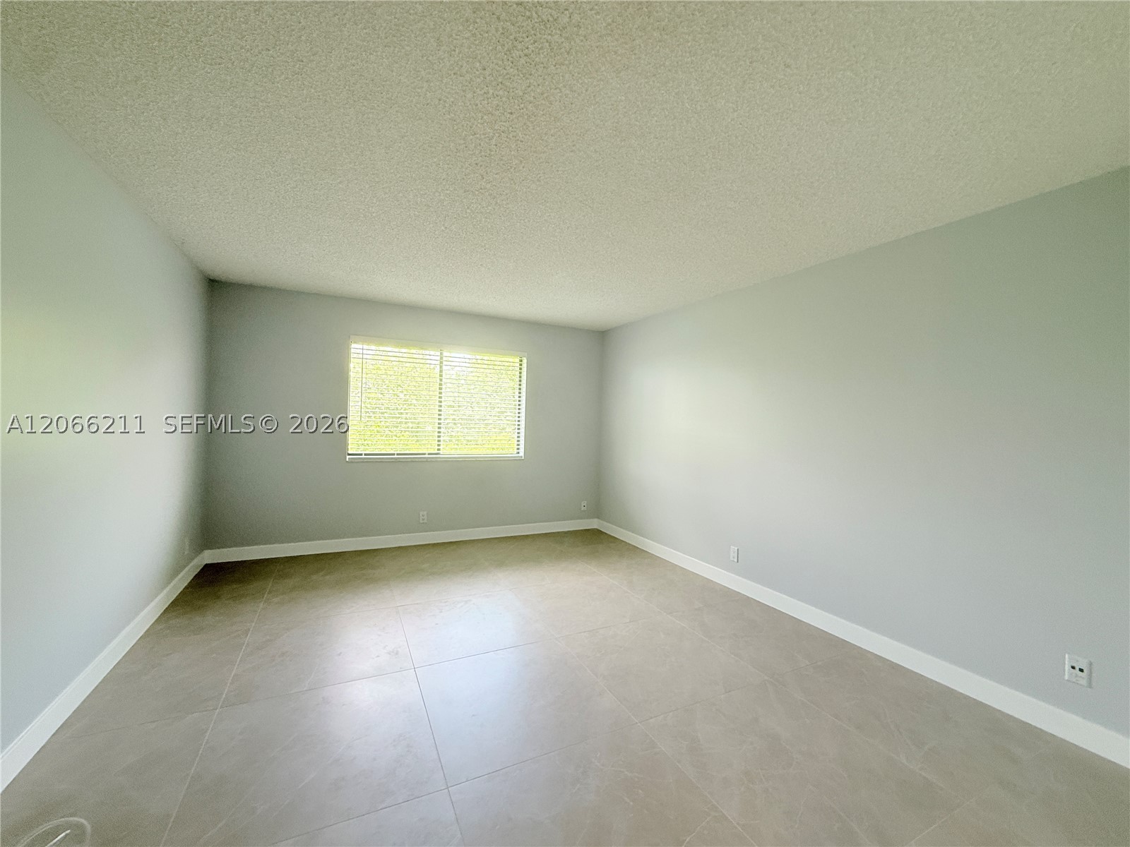 16511 Blatt Blvd #203, Weston FL 33326
