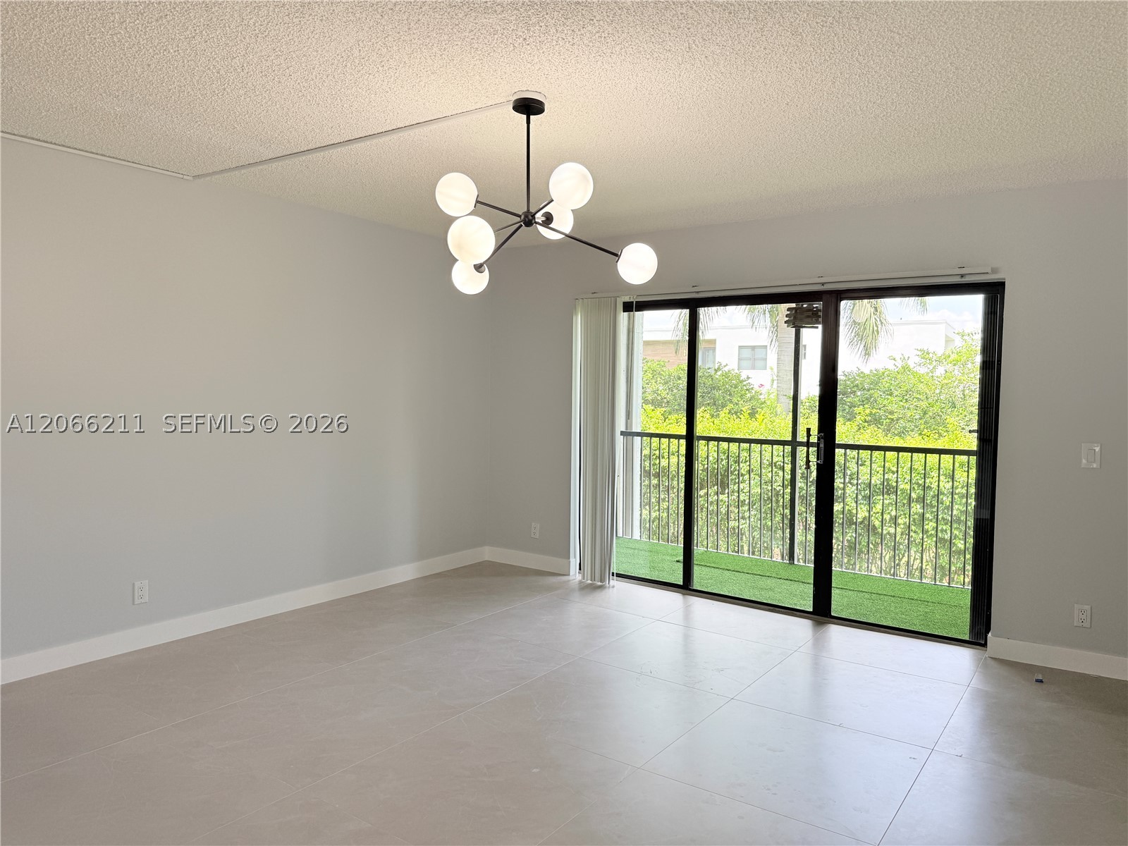 16511 Blatt Blvd #203, Weston FL 33326