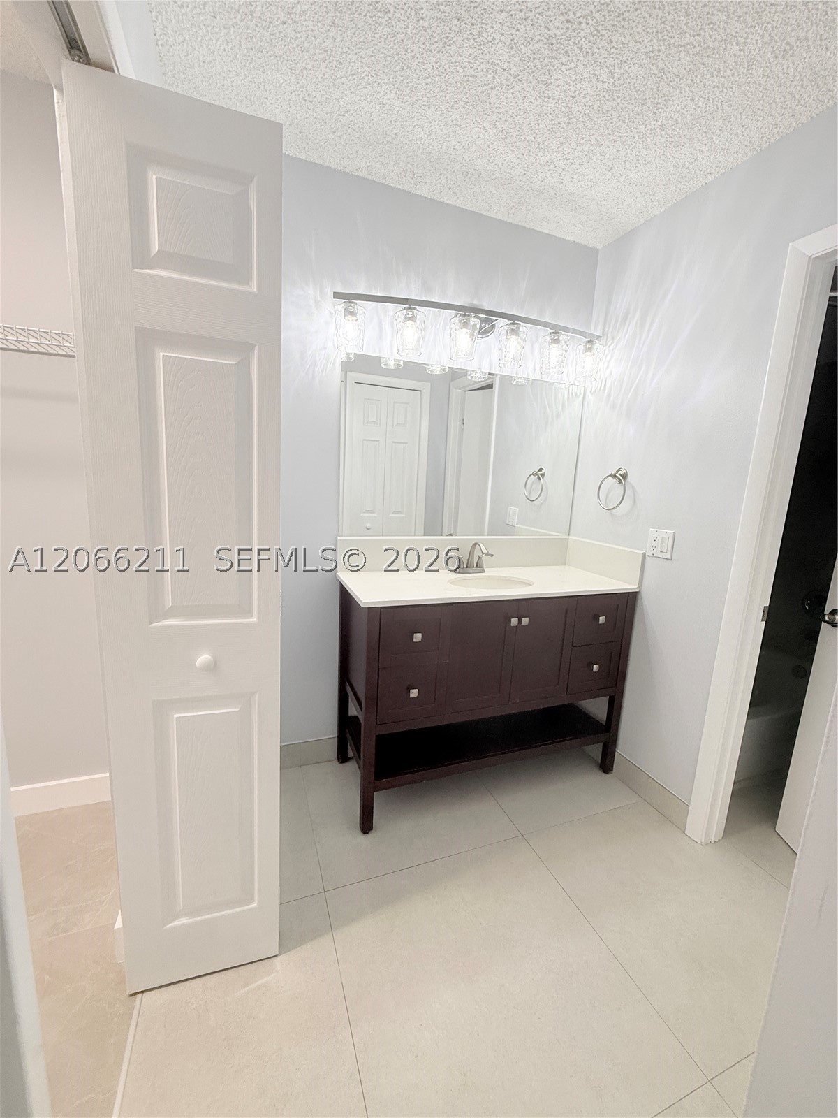 16511 Blatt Blvd #203, Weston FL 33326