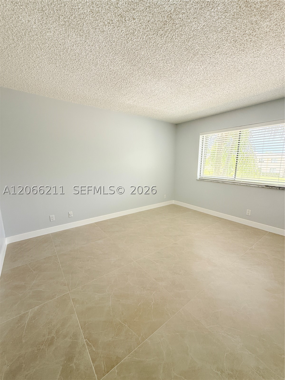 16511 Blatt Blvd #203, Weston FL 33326