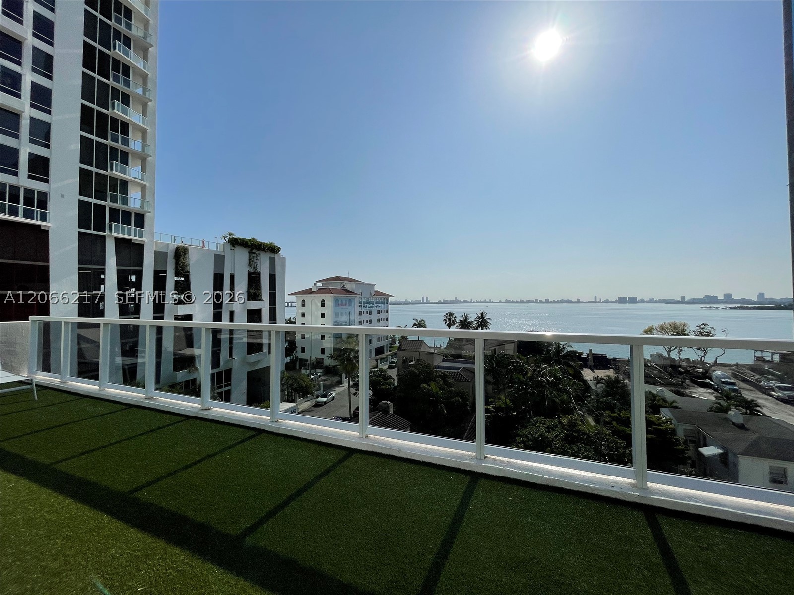 600 NE 27th St #1205, Miami FL 33137