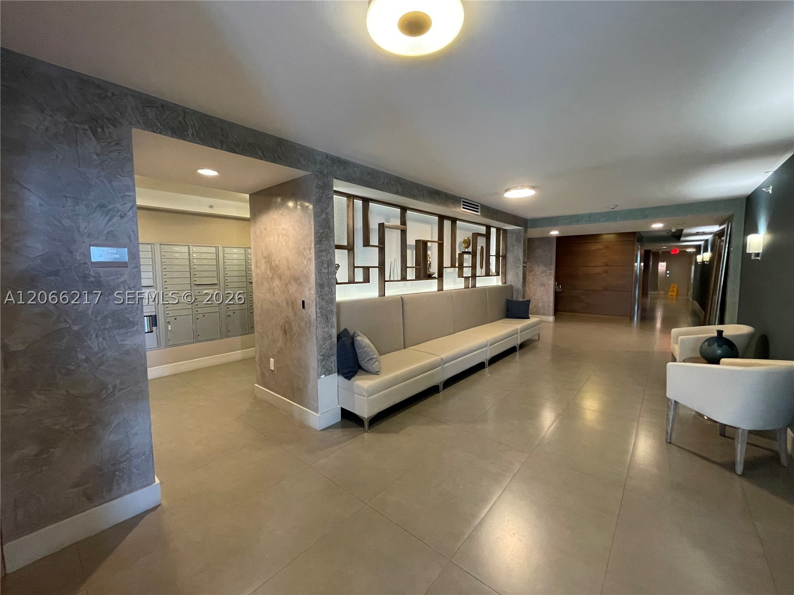 600 NE 27th St #1205, Miami FL 33137