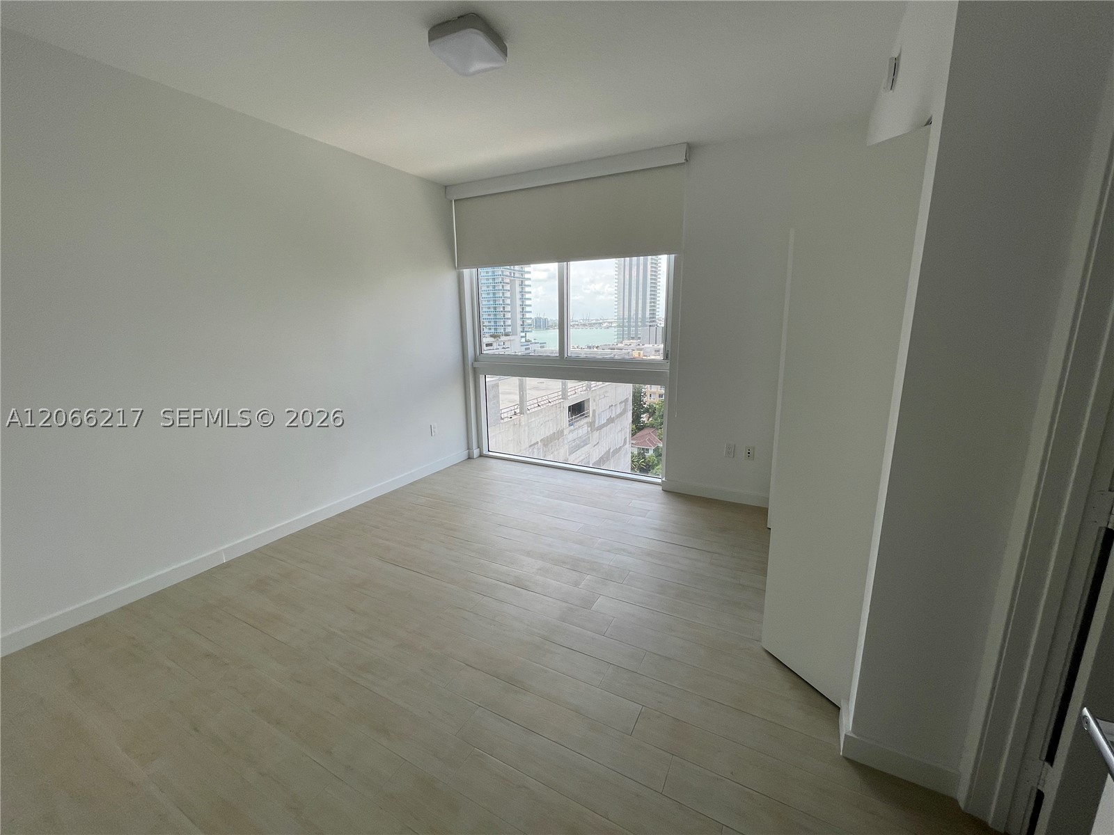 600 NE 27th St #1205, Miami FL 33137