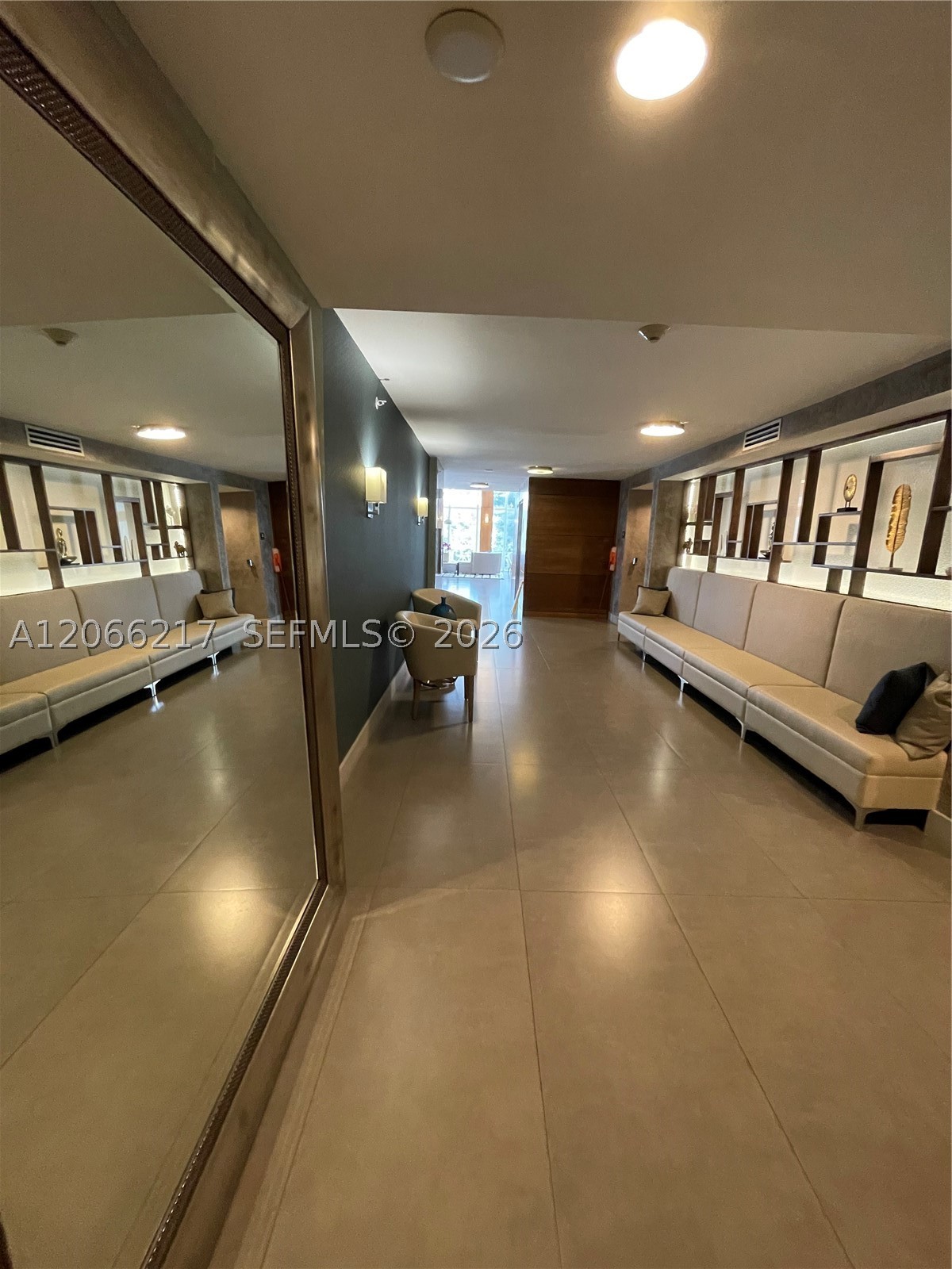 600 NE 27th St #1205, Miami FL 33137