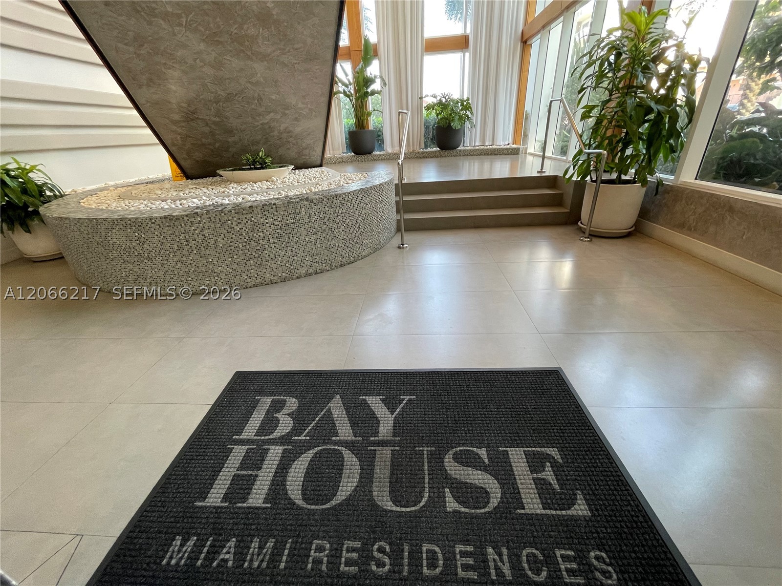 600 NE 27th St #1205, Miami FL 33137