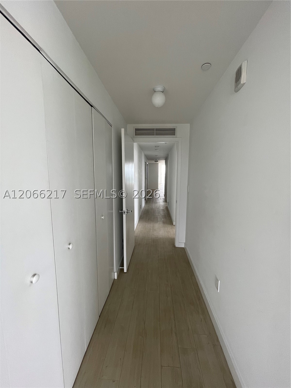 600 NE 27th St #1205, Miami FL 33137