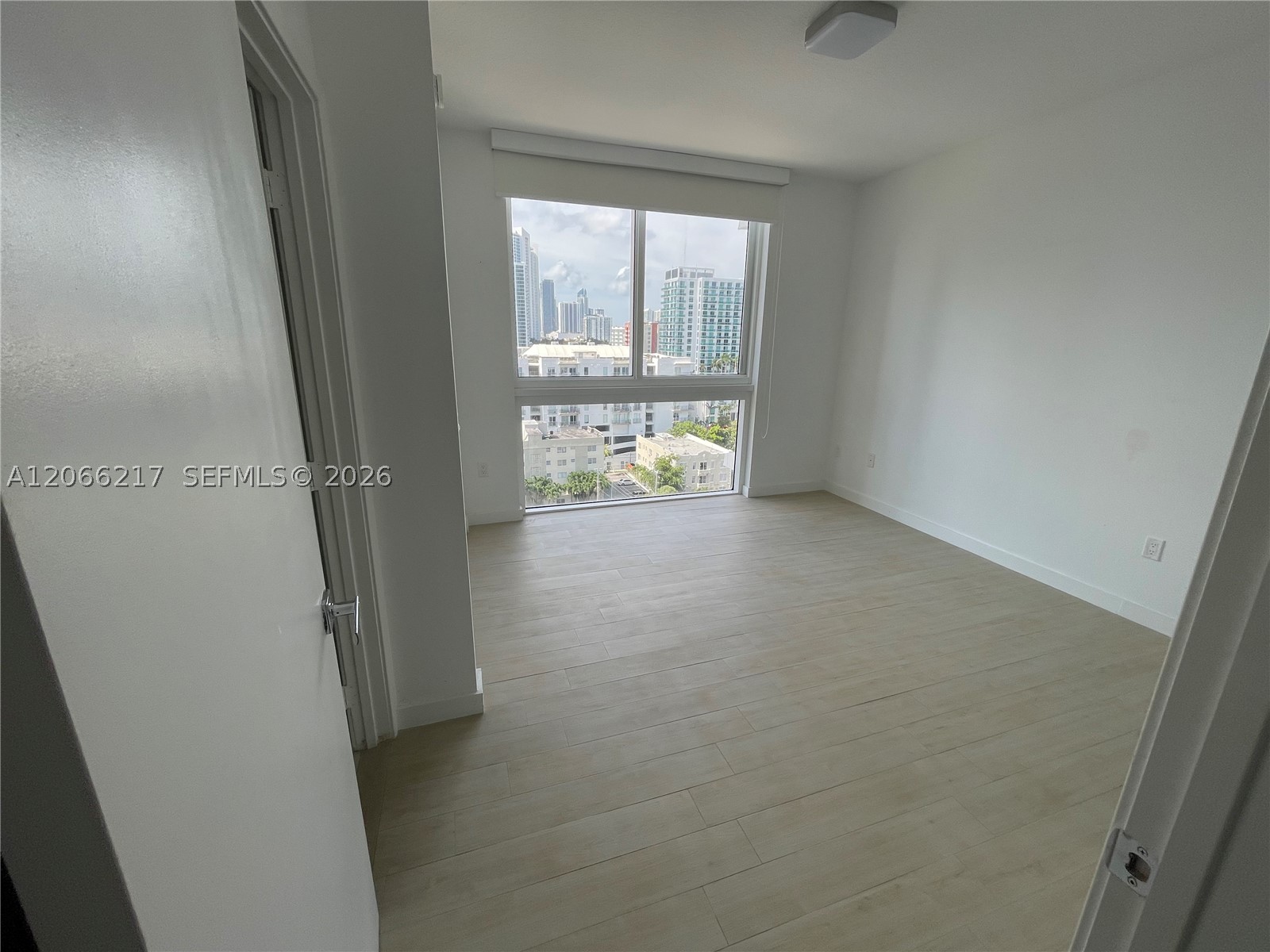 600 NE 27th St #1205, Miami FL 33137