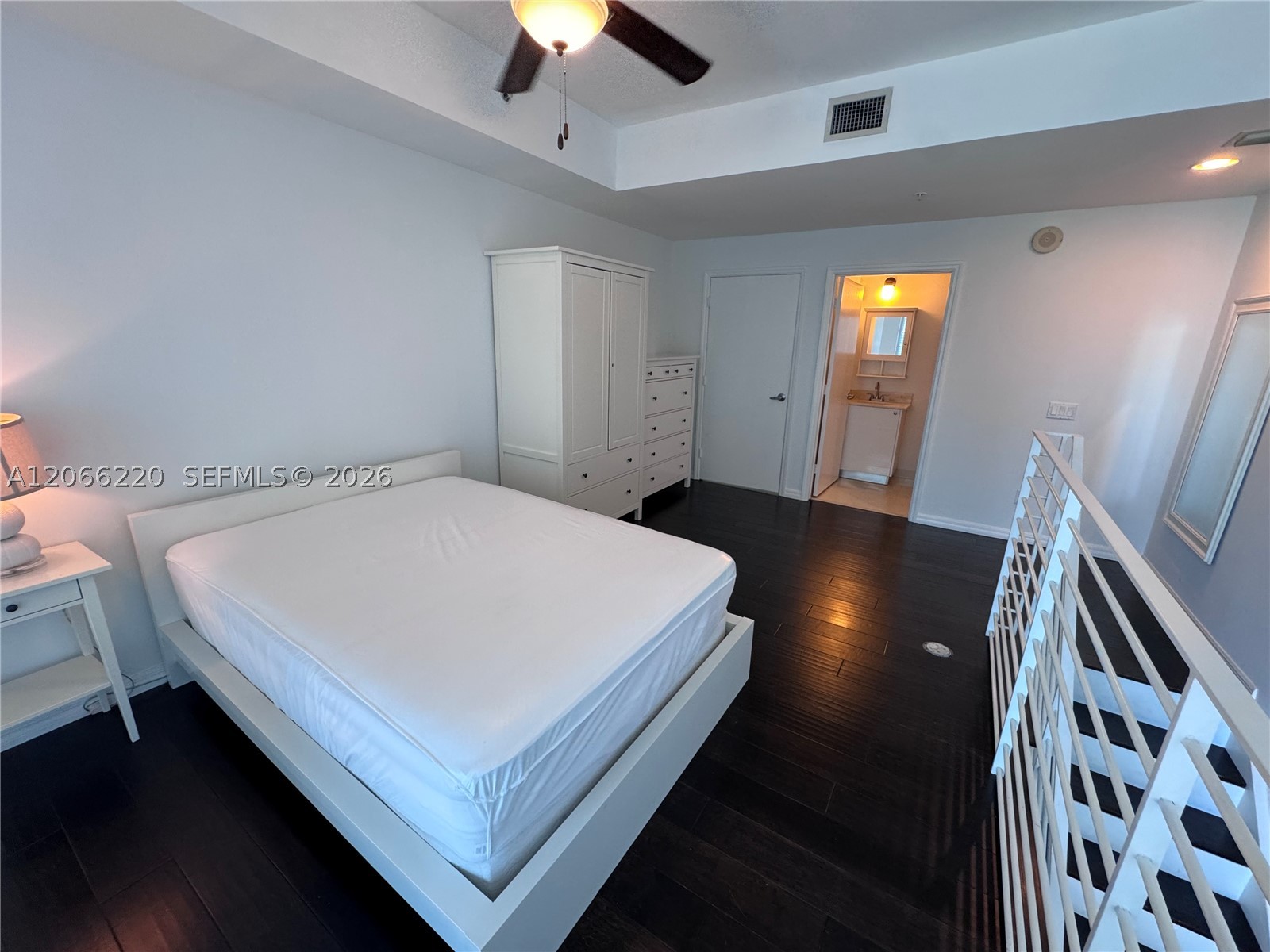 60 SW 13th St #2202, Miami FL 33130