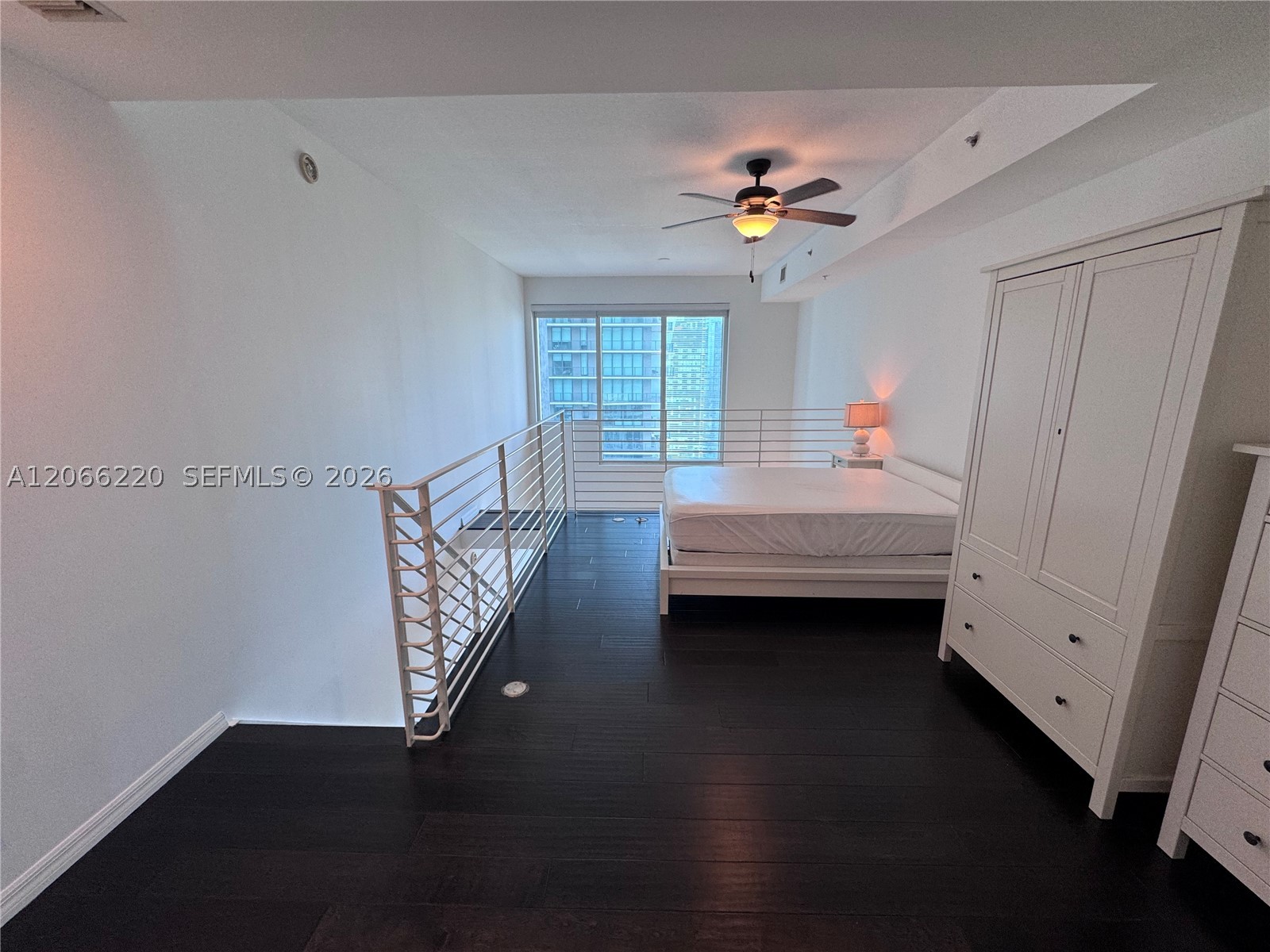 60 SW 13th St #2202, Miami FL 33130