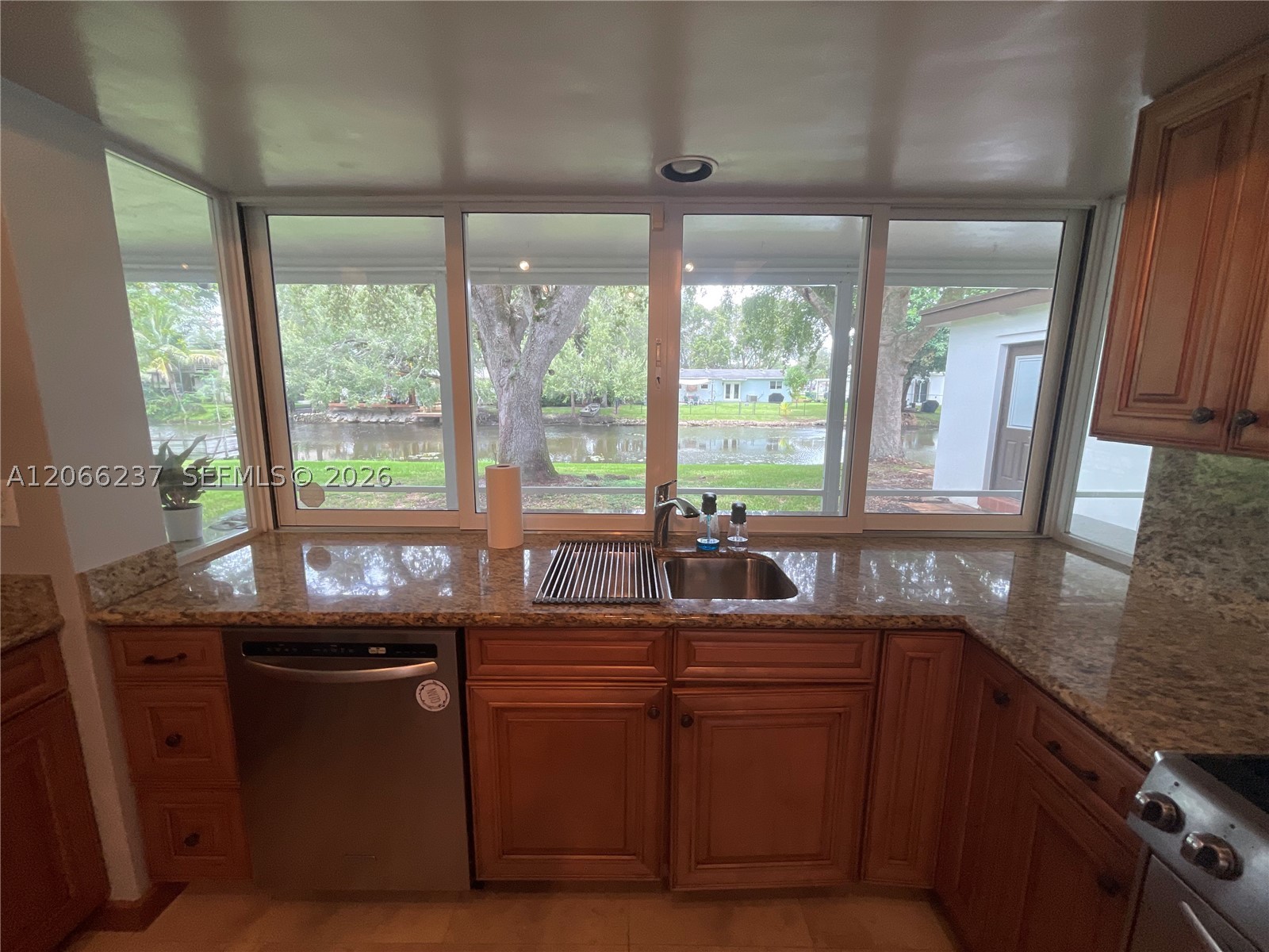 9301 SW 54th St, Cooper City FL 33328
