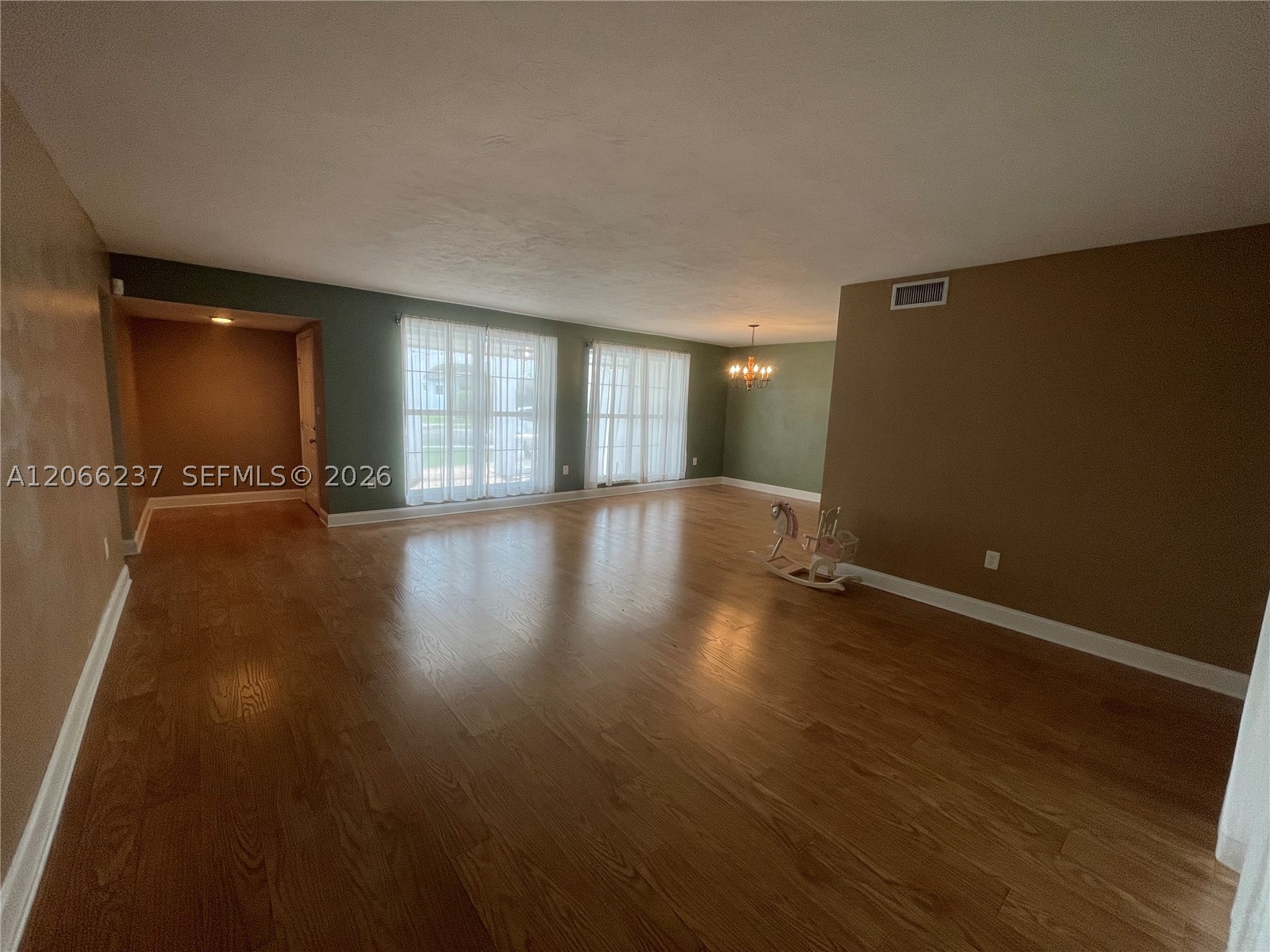 9301 SW 54th St, Cooper City FL 33328
