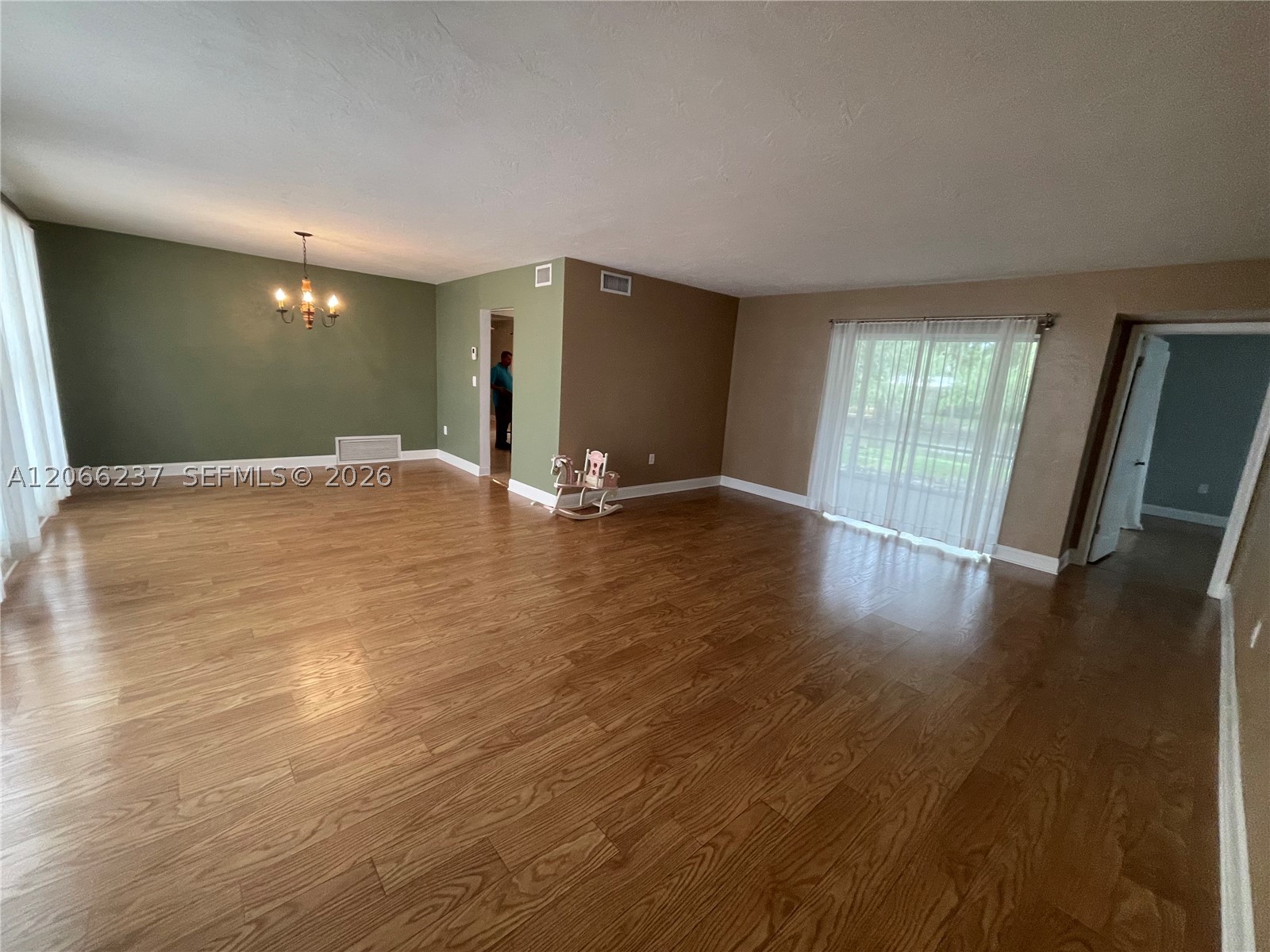 9301 SW 54th St, Cooper City FL 33328