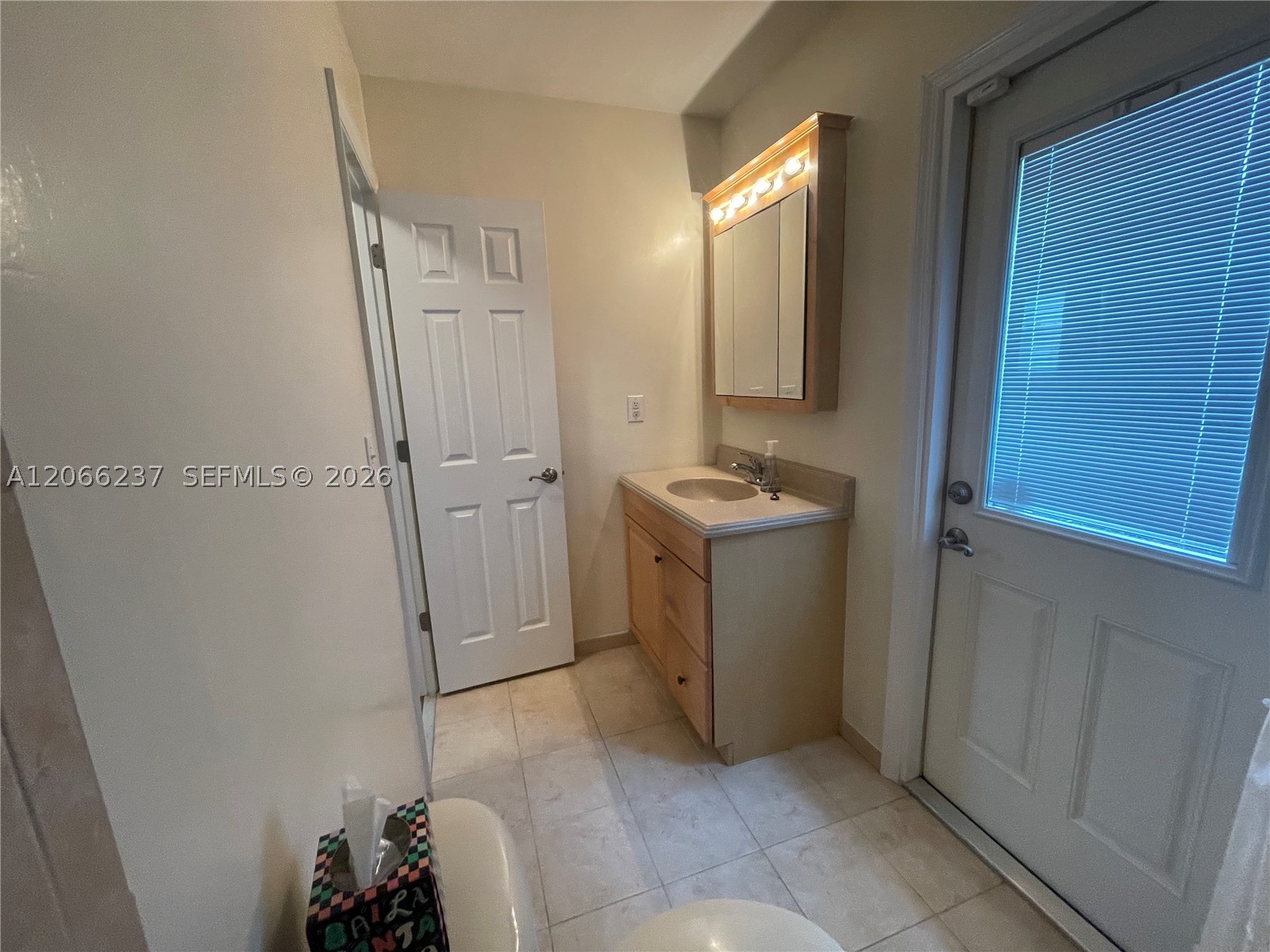 9301 SW 54th St, Cooper City FL 33328