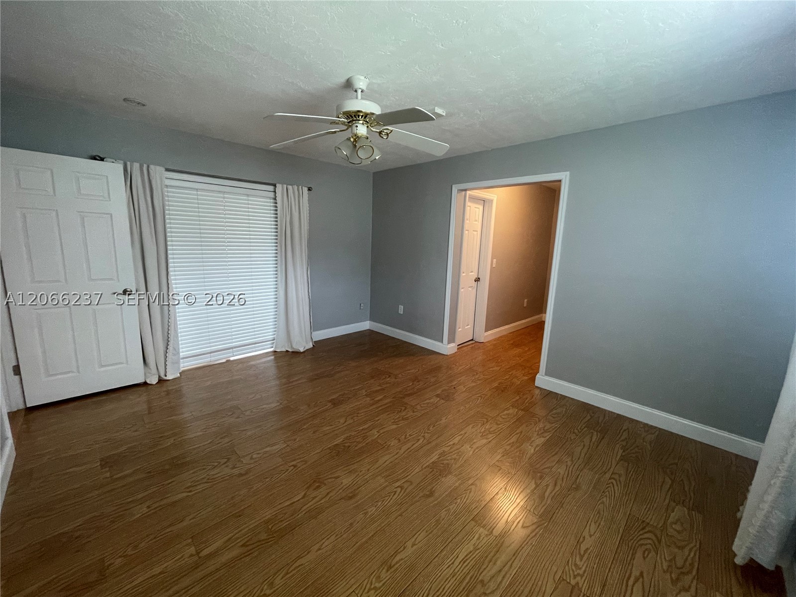 9301 SW 54th St, Cooper City FL 33328
