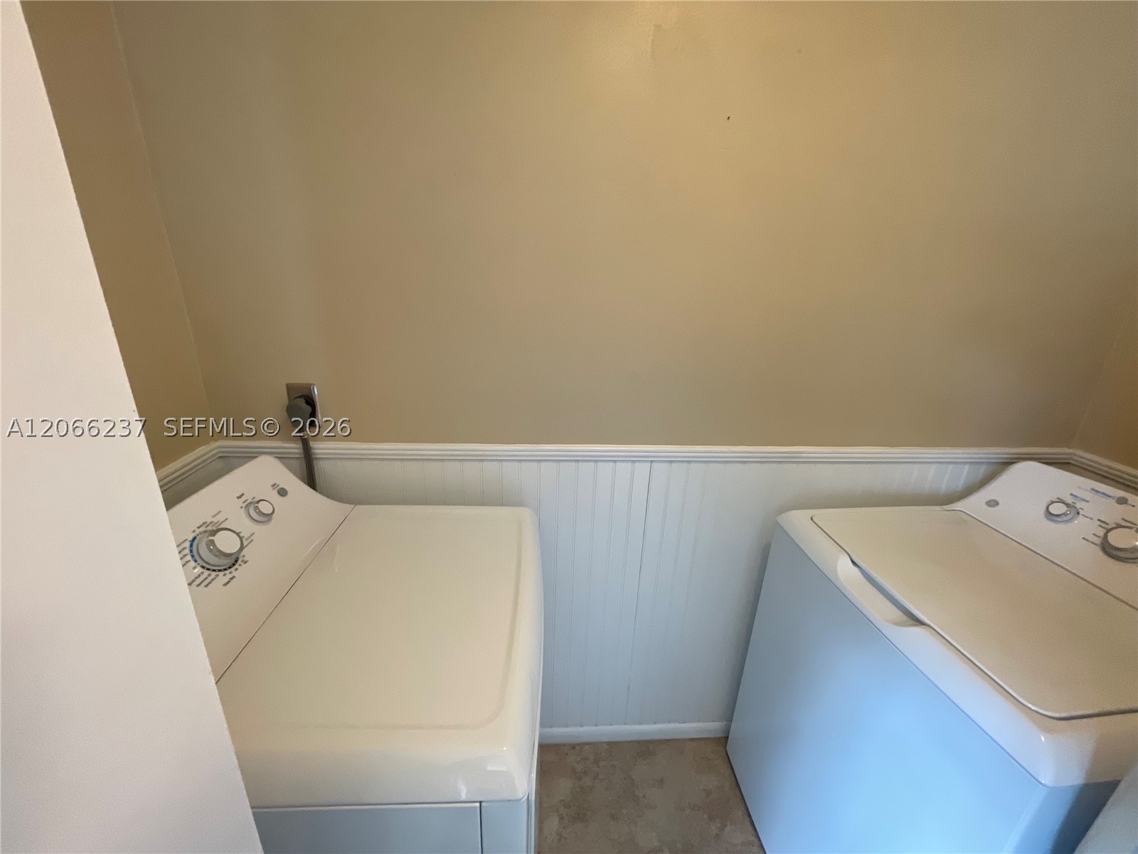 9301 SW 54th St, Cooper City FL 33328