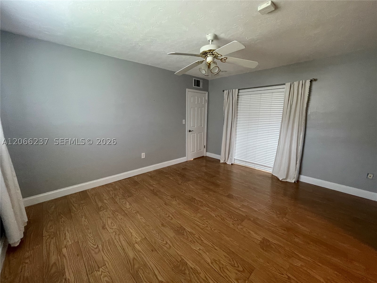 9301 SW 54th St, Cooper City FL 33328