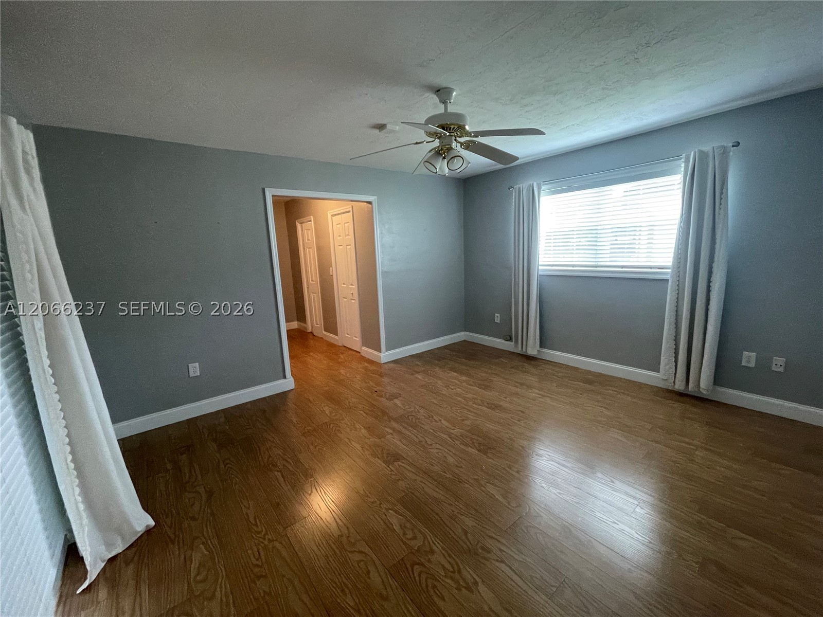 9301 SW 54th St, Cooper City FL 33328