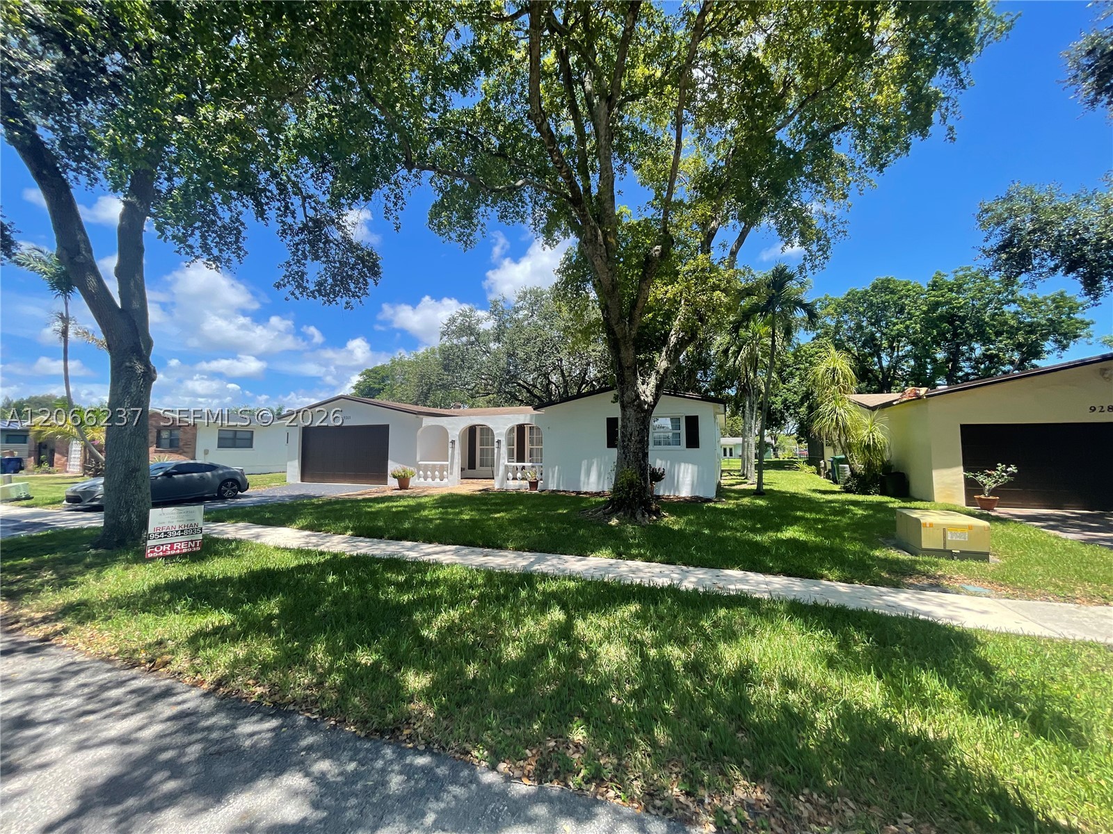 9301 SW 54th St, Cooper City FL 33328