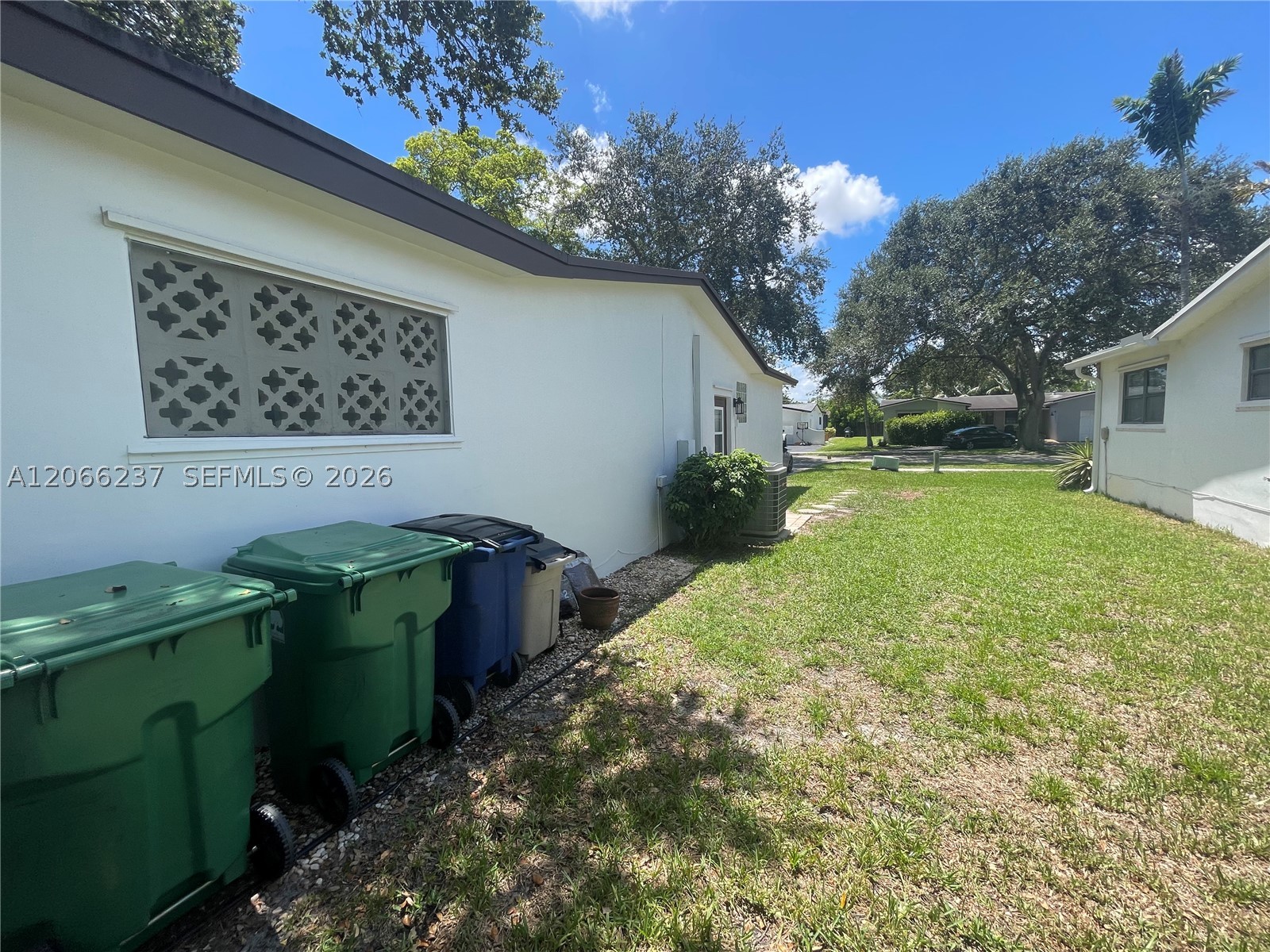 9301 SW 54th St, Cooper City FL 33328