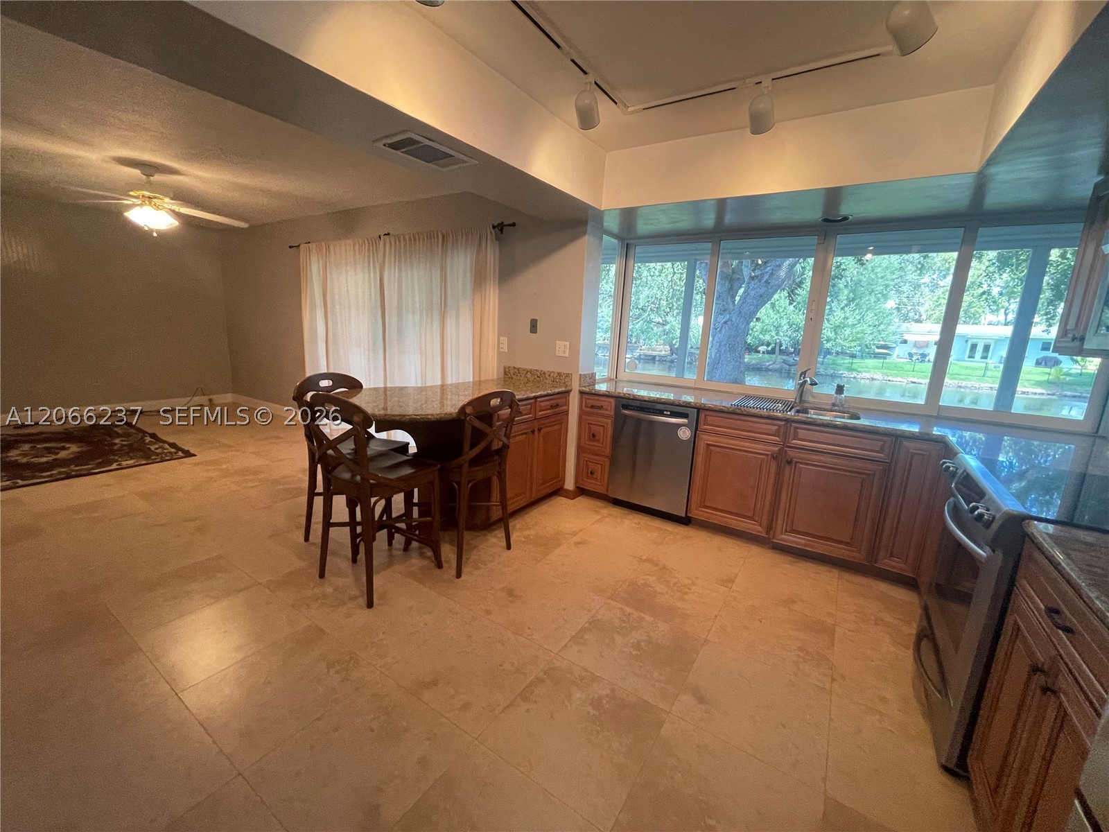 9301 SW 54th St, Cooper City FL 33328