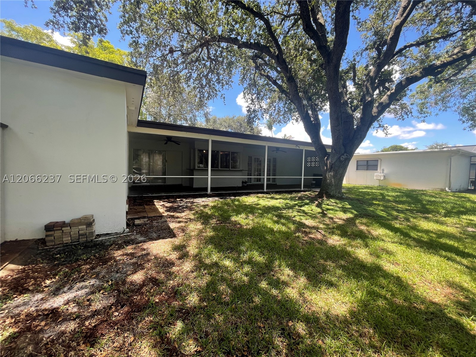 9301 SW 54th St, Cooper City FL 33328