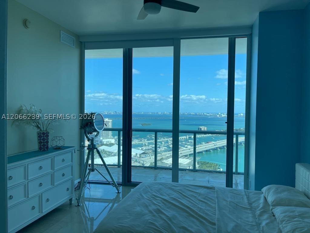 Miami FL 33132 - A12066239