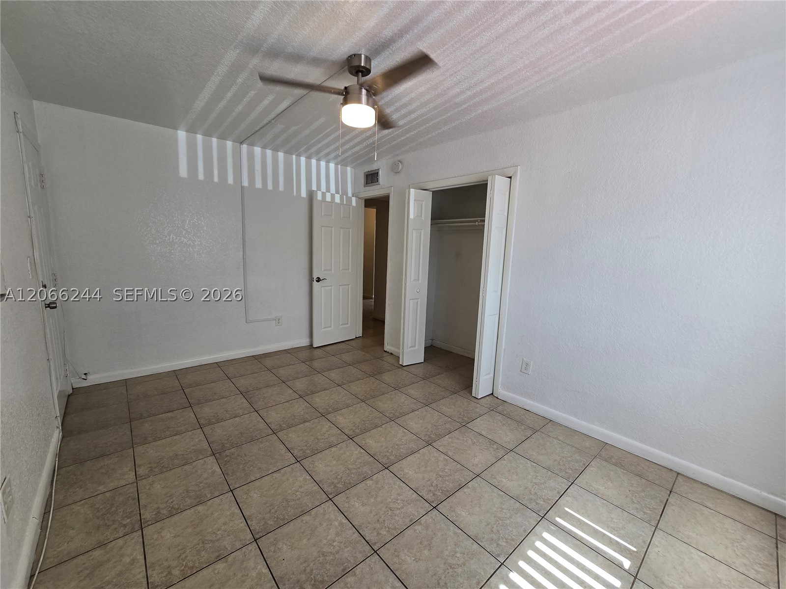 2330 NW 11th St #15, Miami FL 33125