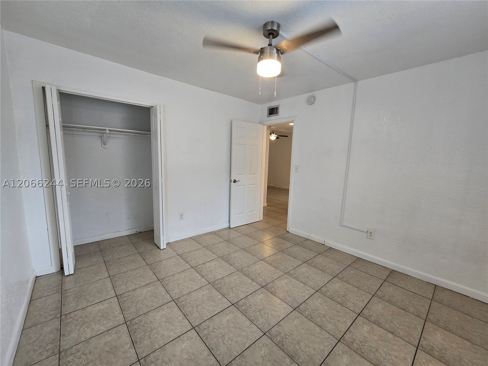 2330 NW 11th St #15, Miami FL 33125