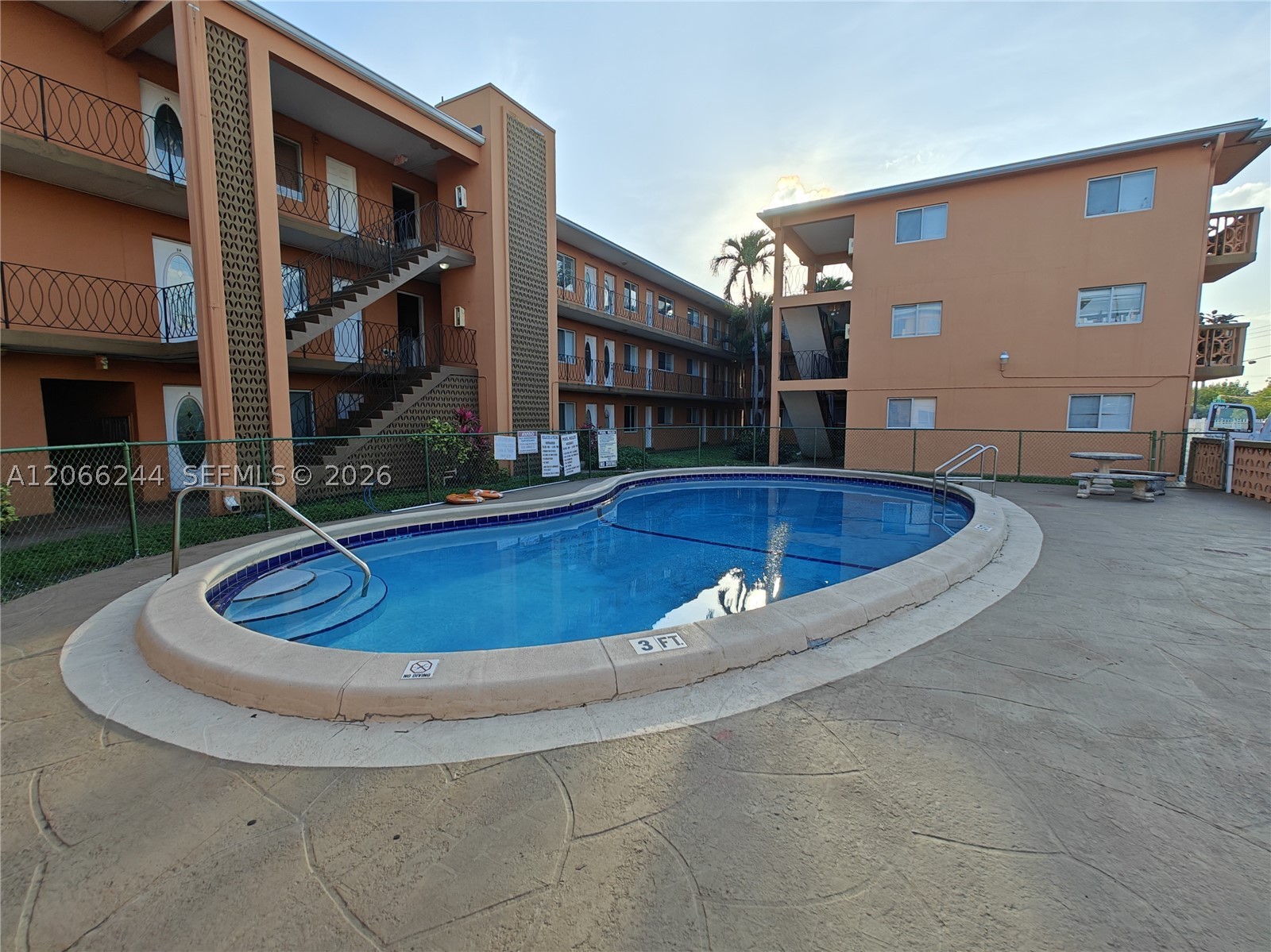 2330 NW 11th St #15, Miami FL 33125