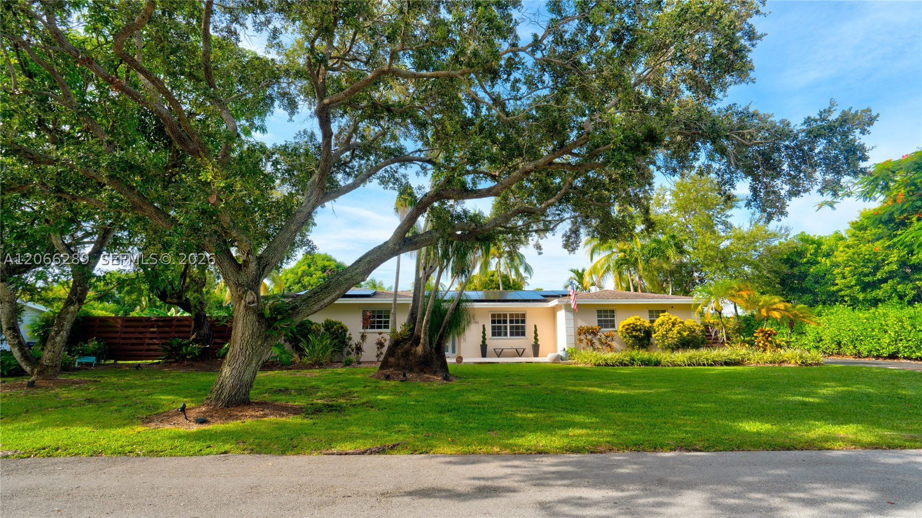 8340 SW 163rd St, Palmetto Bay FL 33157