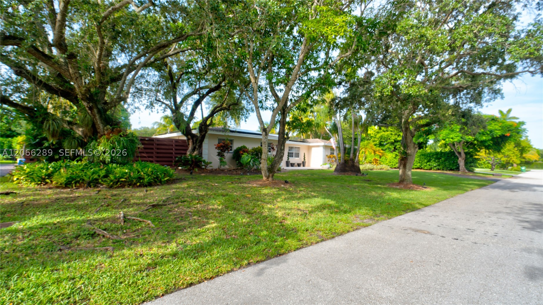8340 SW 163rd St, Palmetto Bay FL 33157