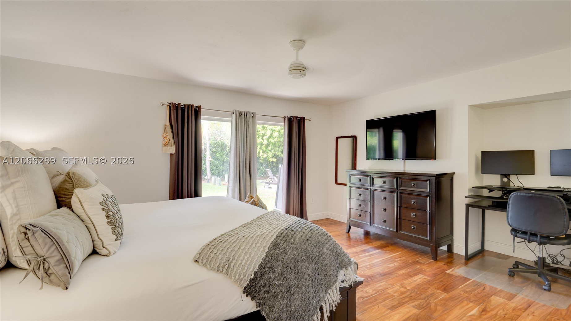 8340 SW 163rd St, Palmetto Bay FL 33157