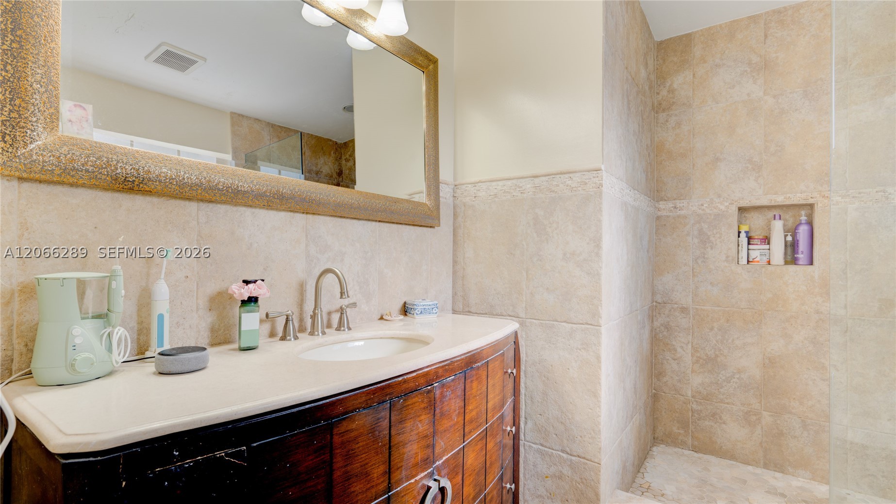 8340 SW 163rd St, Palmetto Bay FL 33157