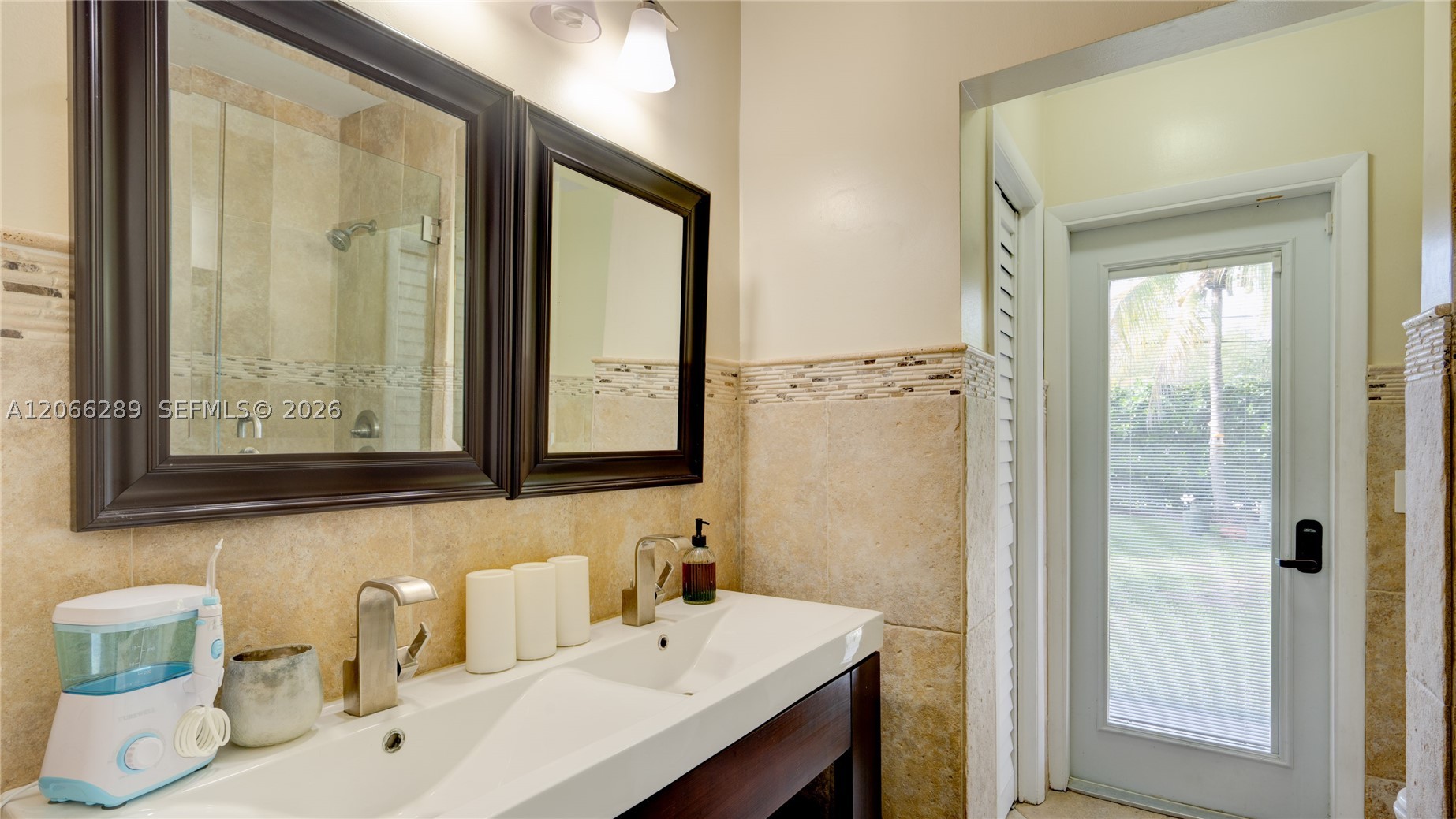 8340 SW 163rd St, Palmetto Bay FL 33157