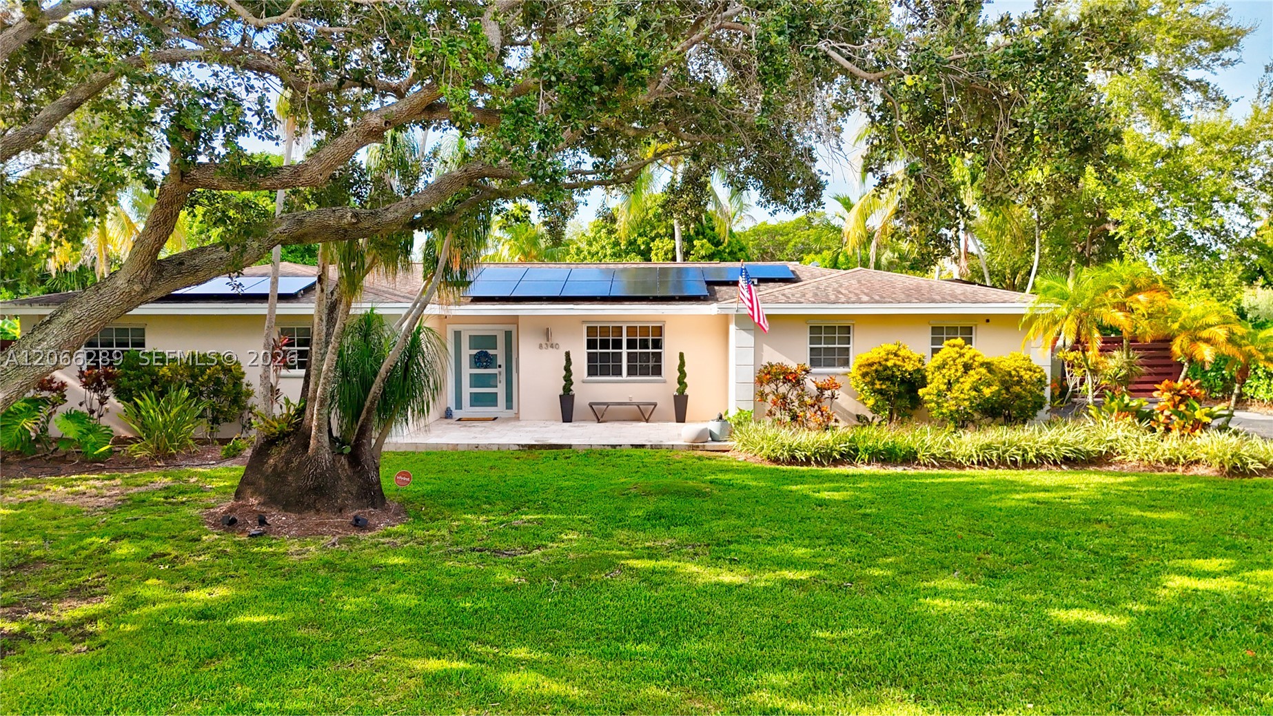 8340 SW 163rd St, Palmetto Bay FL 33157