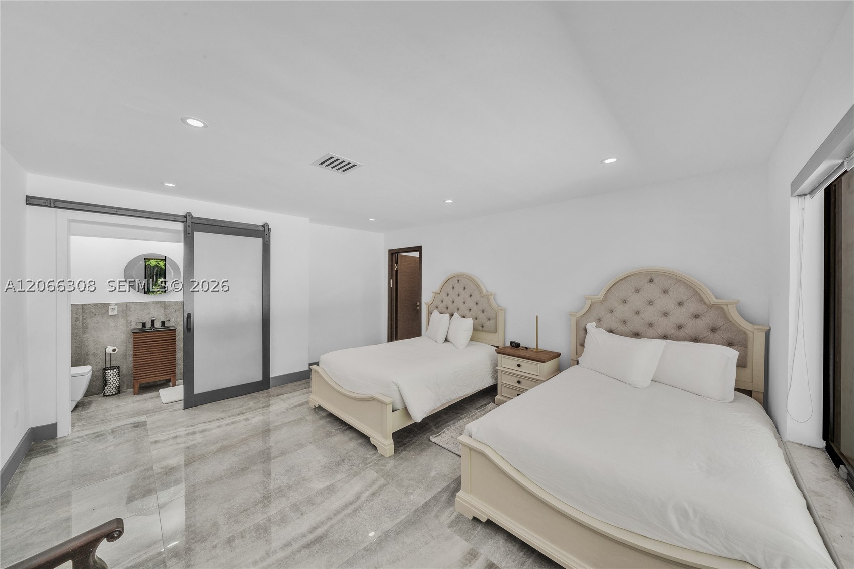 5811 SW 33rd Ter, Hollywood FL 33312