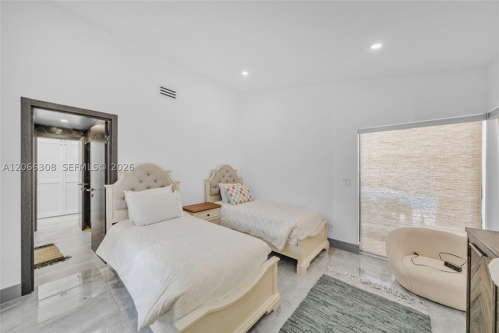 5811 SW 33rd Ter, Hollywood FL 33312