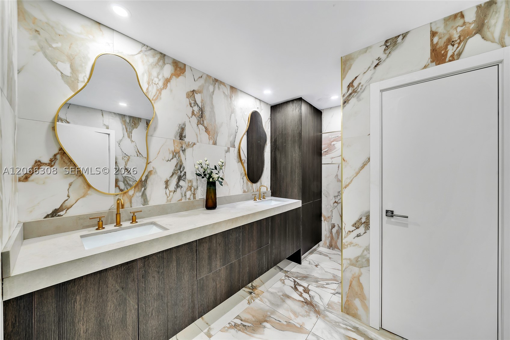 5811 SW 33rd Ter, Hollywood FL 33312