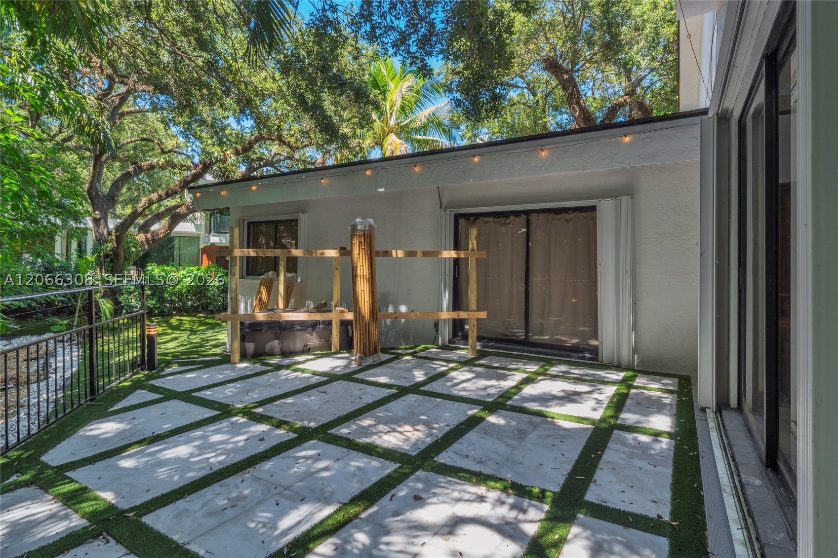 5811 SW 33rd Ter, Hollywood FL 33312