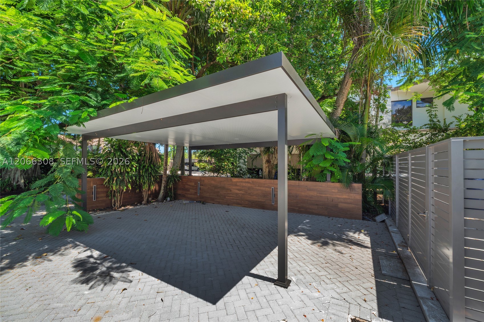 5811 SW 33rd Ter, Hollywood FL 33312