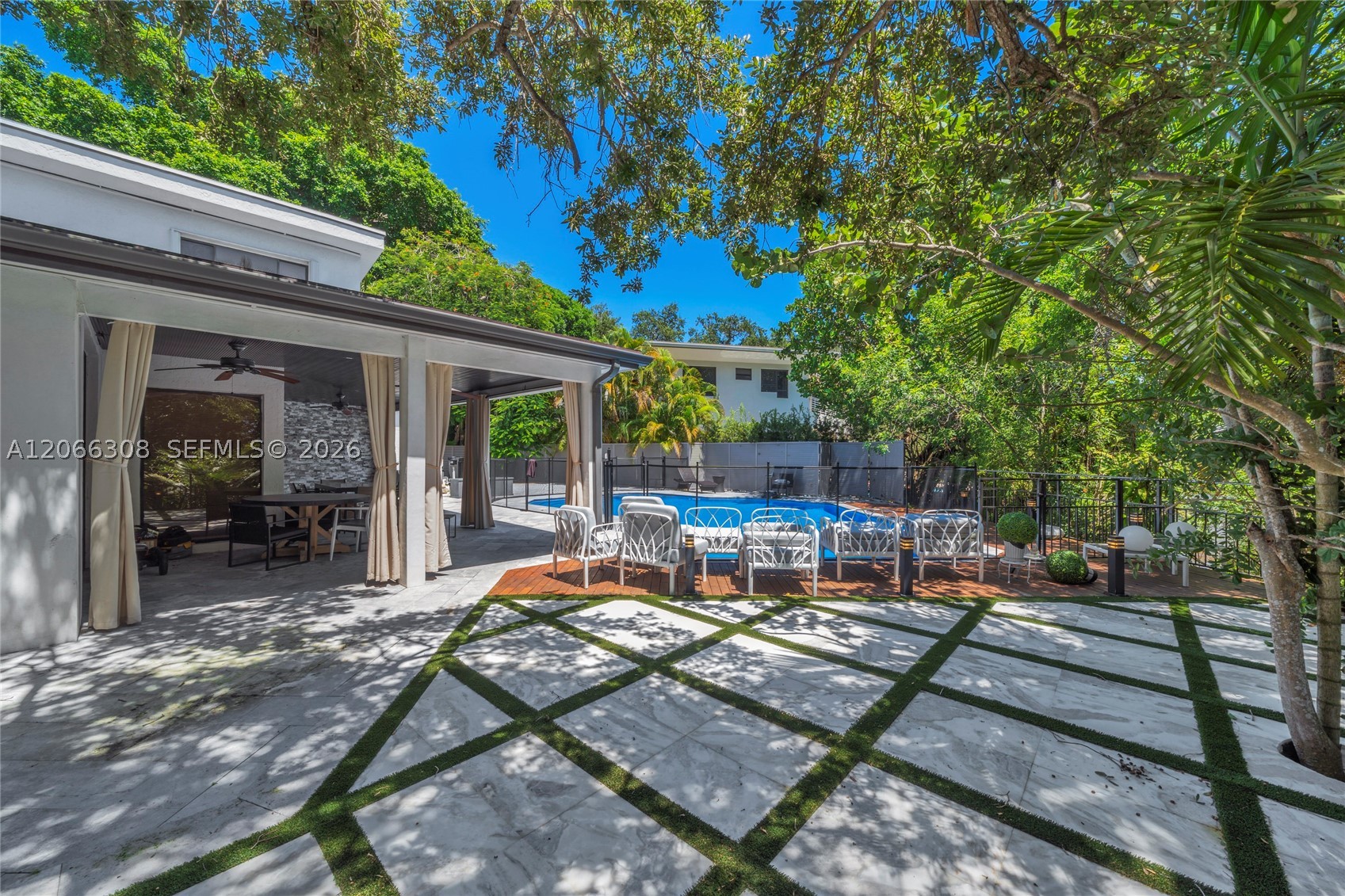 5811 SW 33rd Ter, Hollywood FL 33312